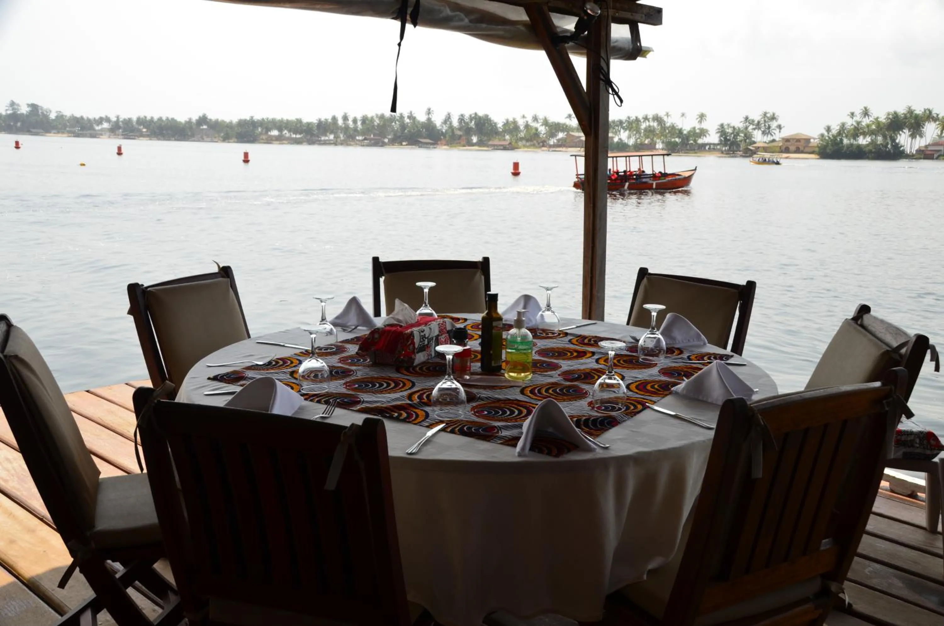 Restaurant/places to eat in Hotel Coucoue Lodge