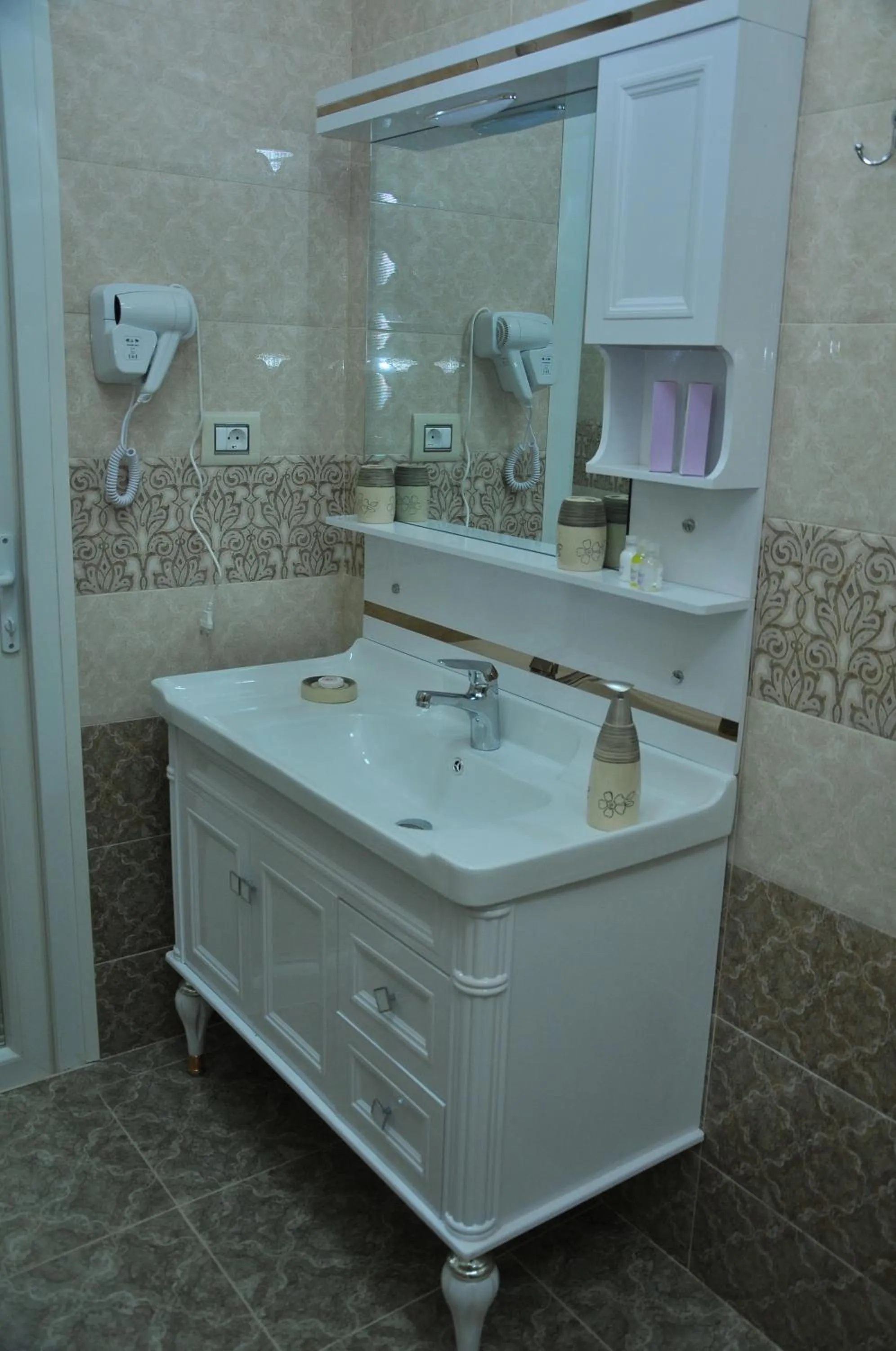 Bathroom in Rusel Hotel