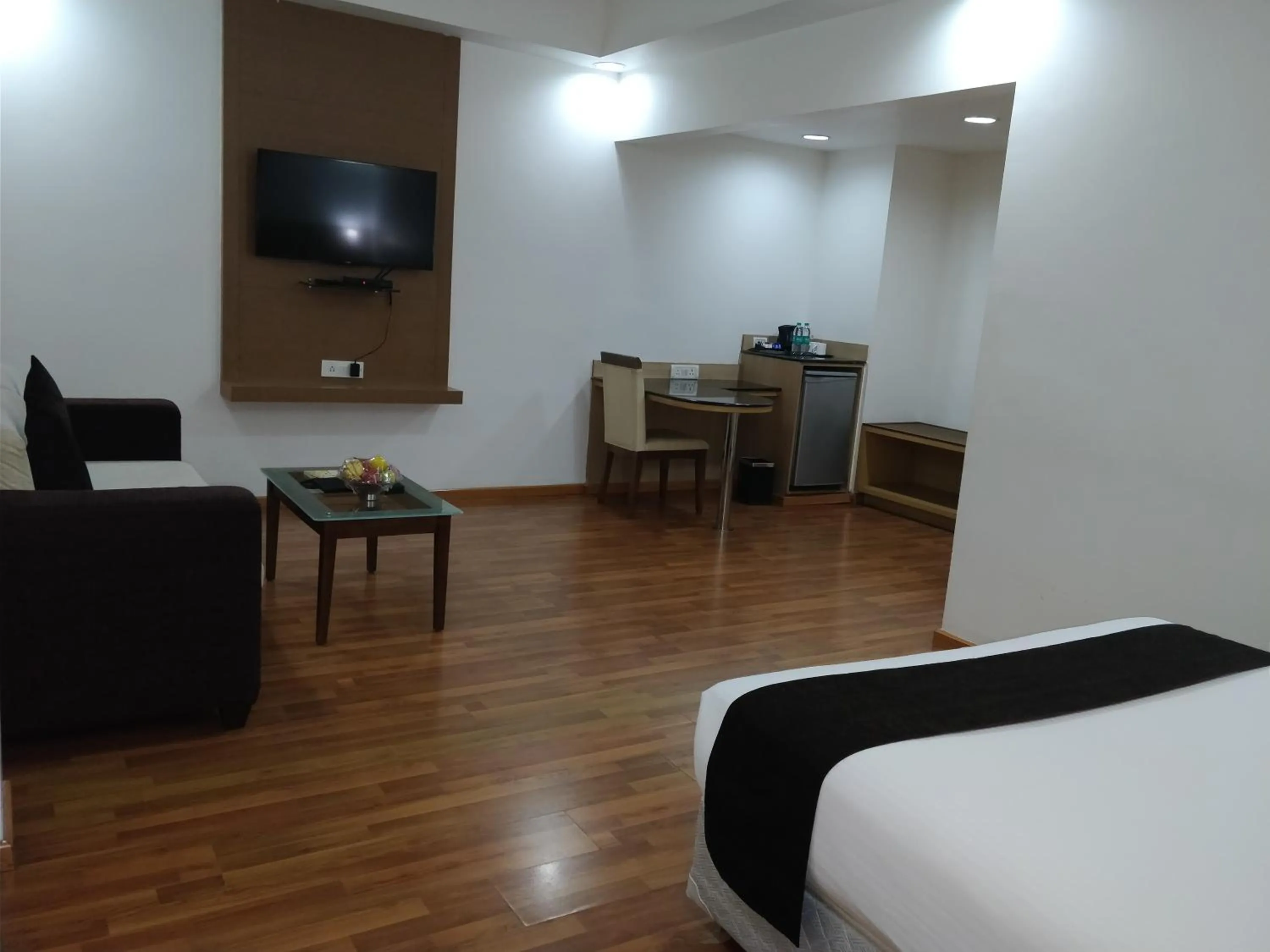 TV and multimedia, Bed in Hotel Ambient Turret