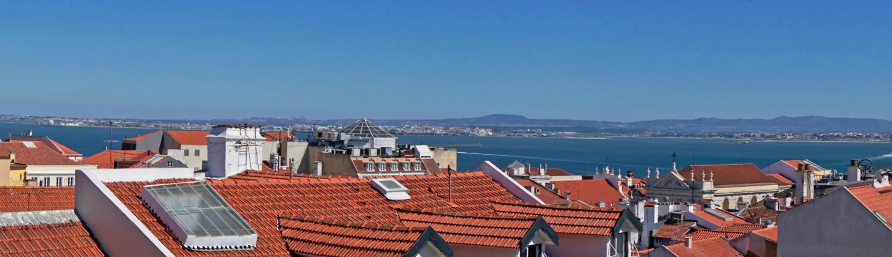 City view in Lisbon Colours Bairro Alto Apartments