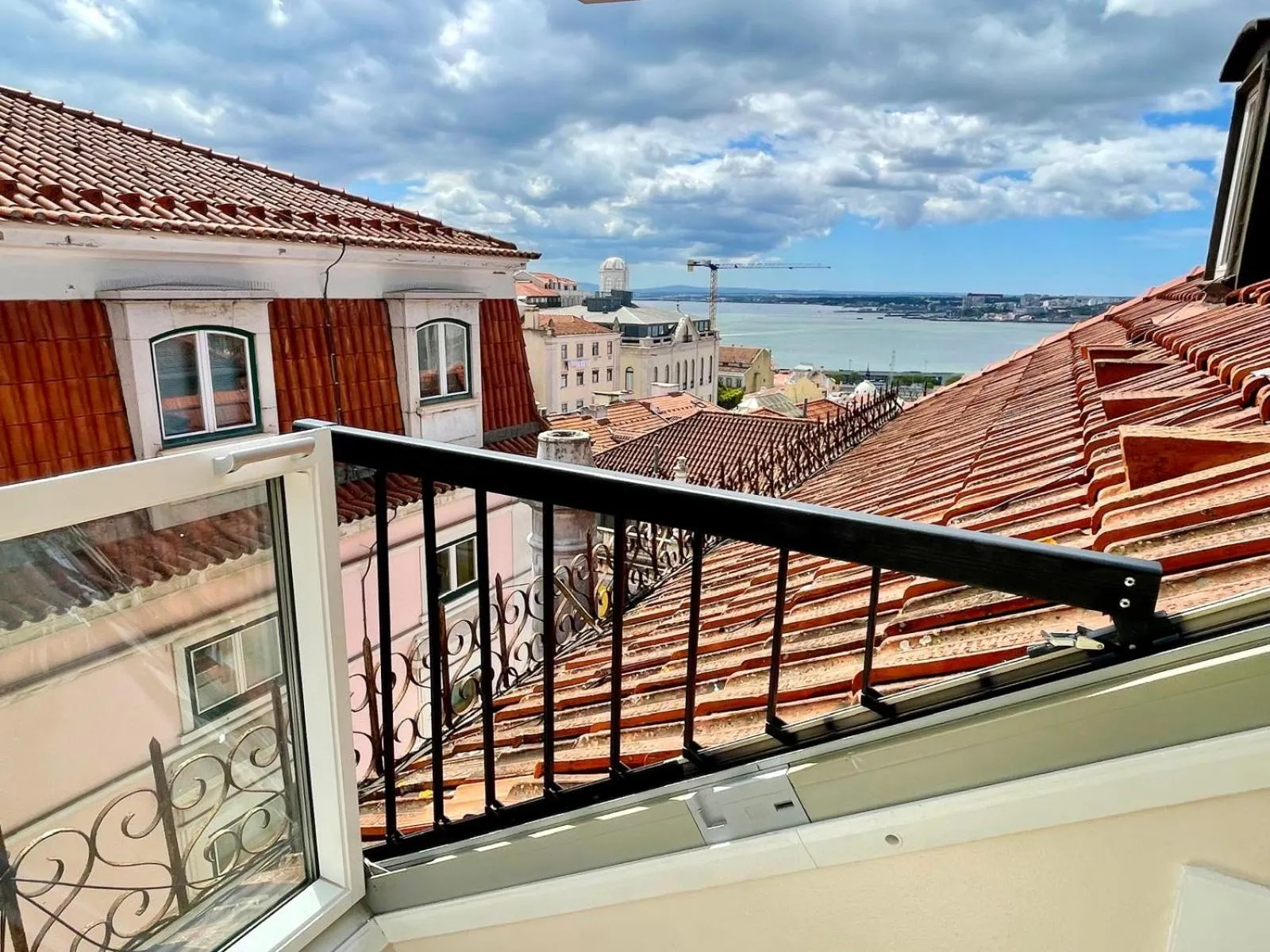 Balcony/Terrace in Lisbon Colours Bairro Alto Apartments
