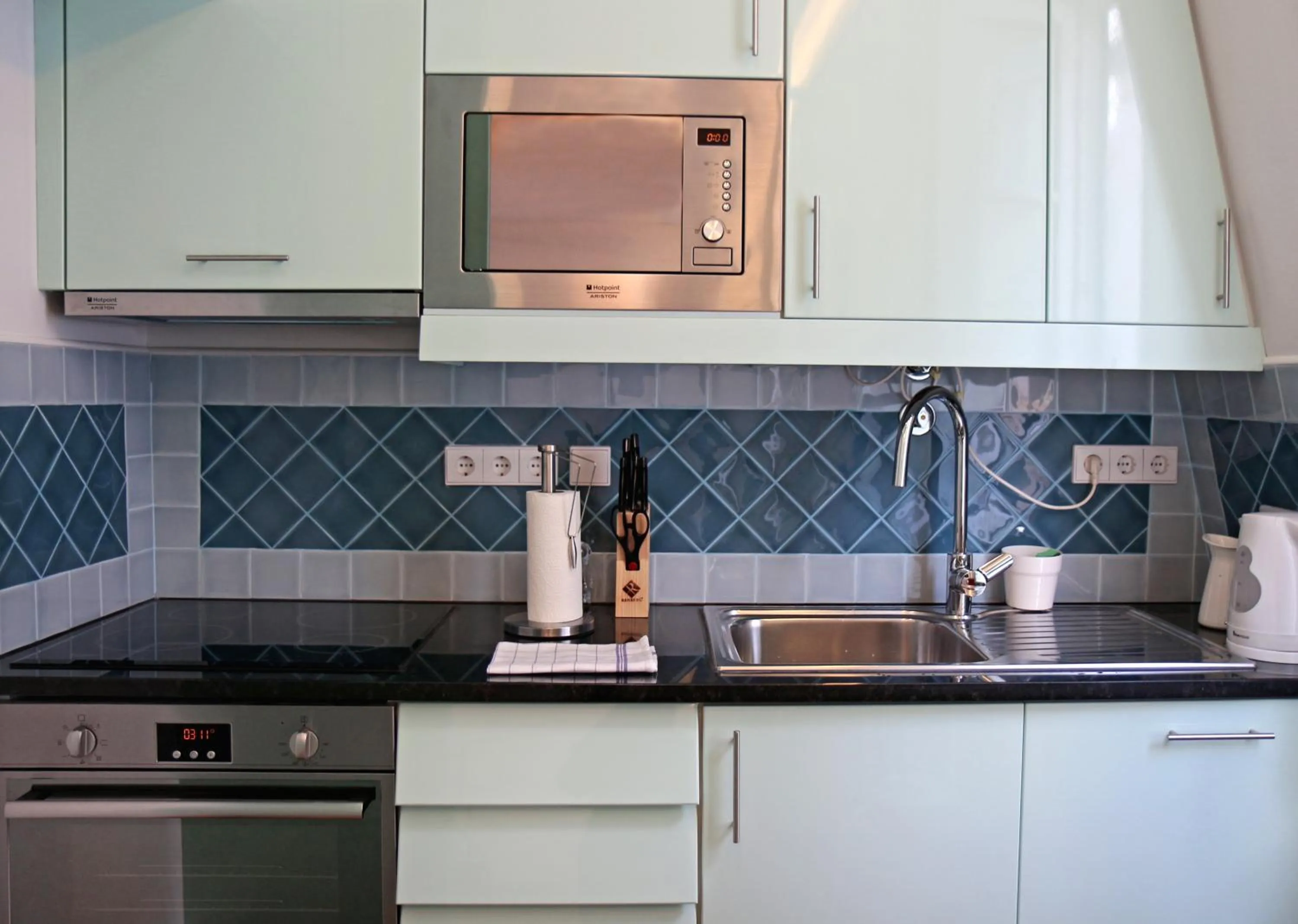 Kitchen or kitchenette in Lisbon Colours Bairro Alto Apartments