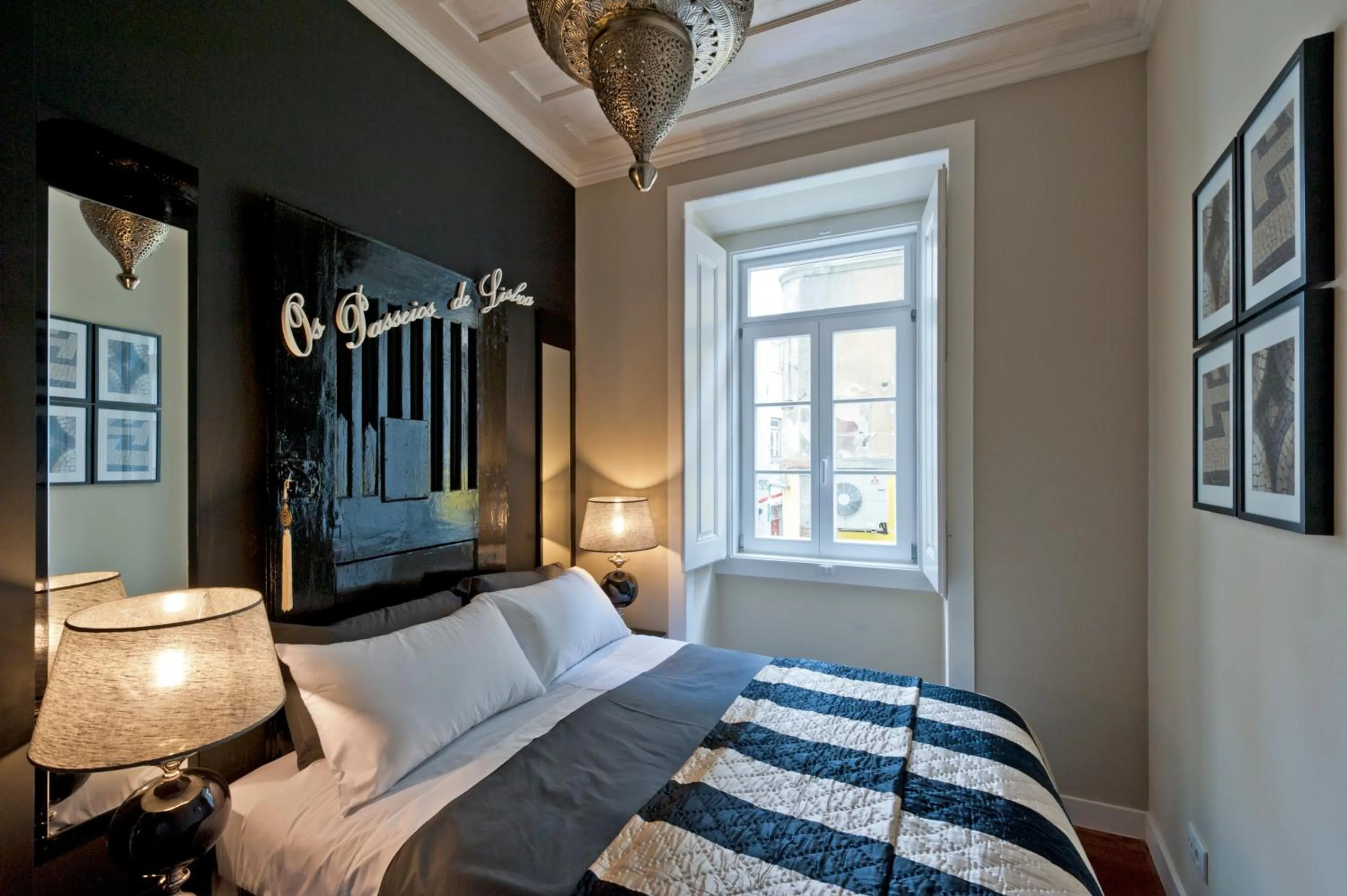 Bed in Lisbon Colours Bairro Alto Apartments