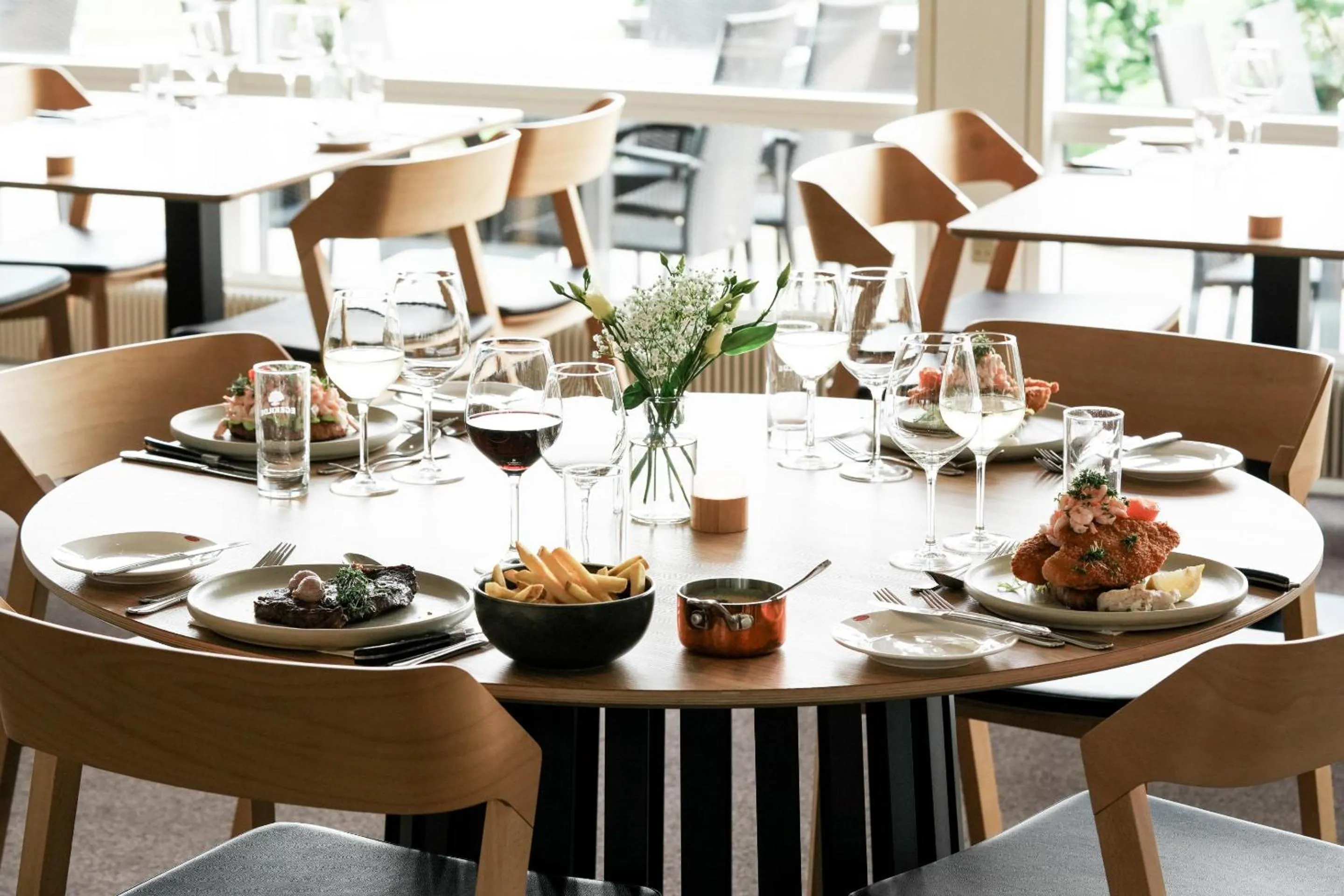 Restaurant/places to eat in Hotel Juelsminde Strand