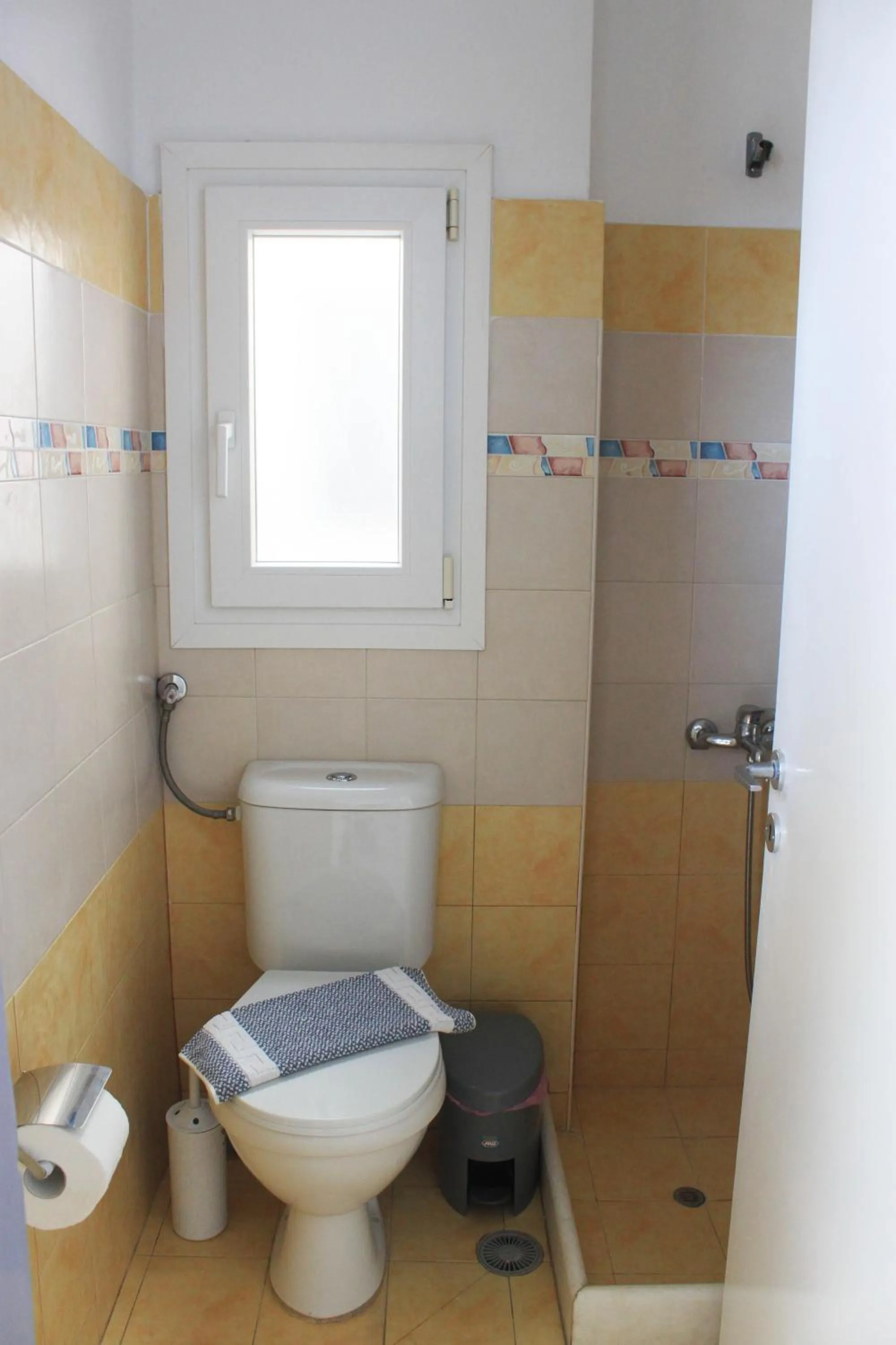 Shower in Syros Holidays