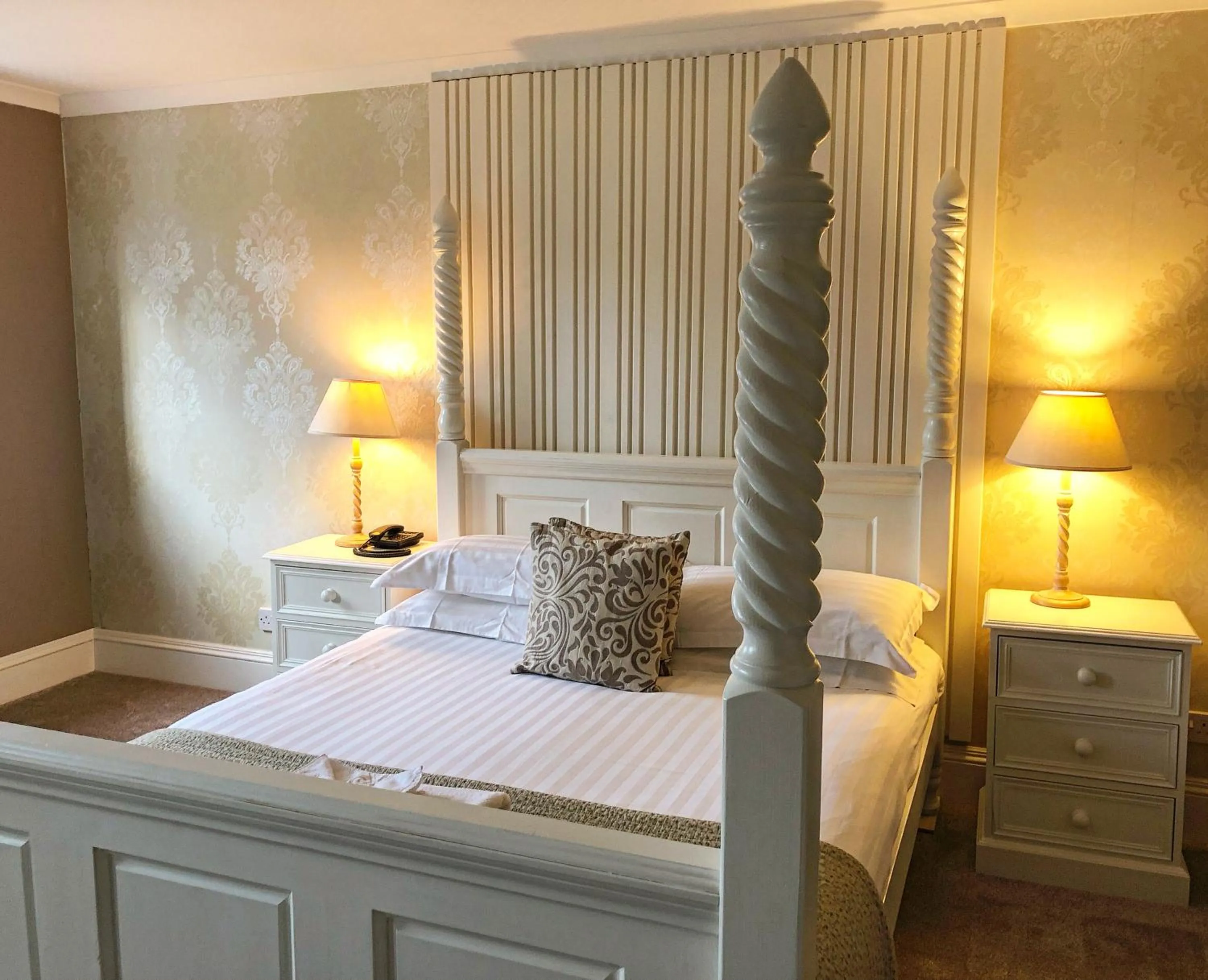 Bed in String Of Horses