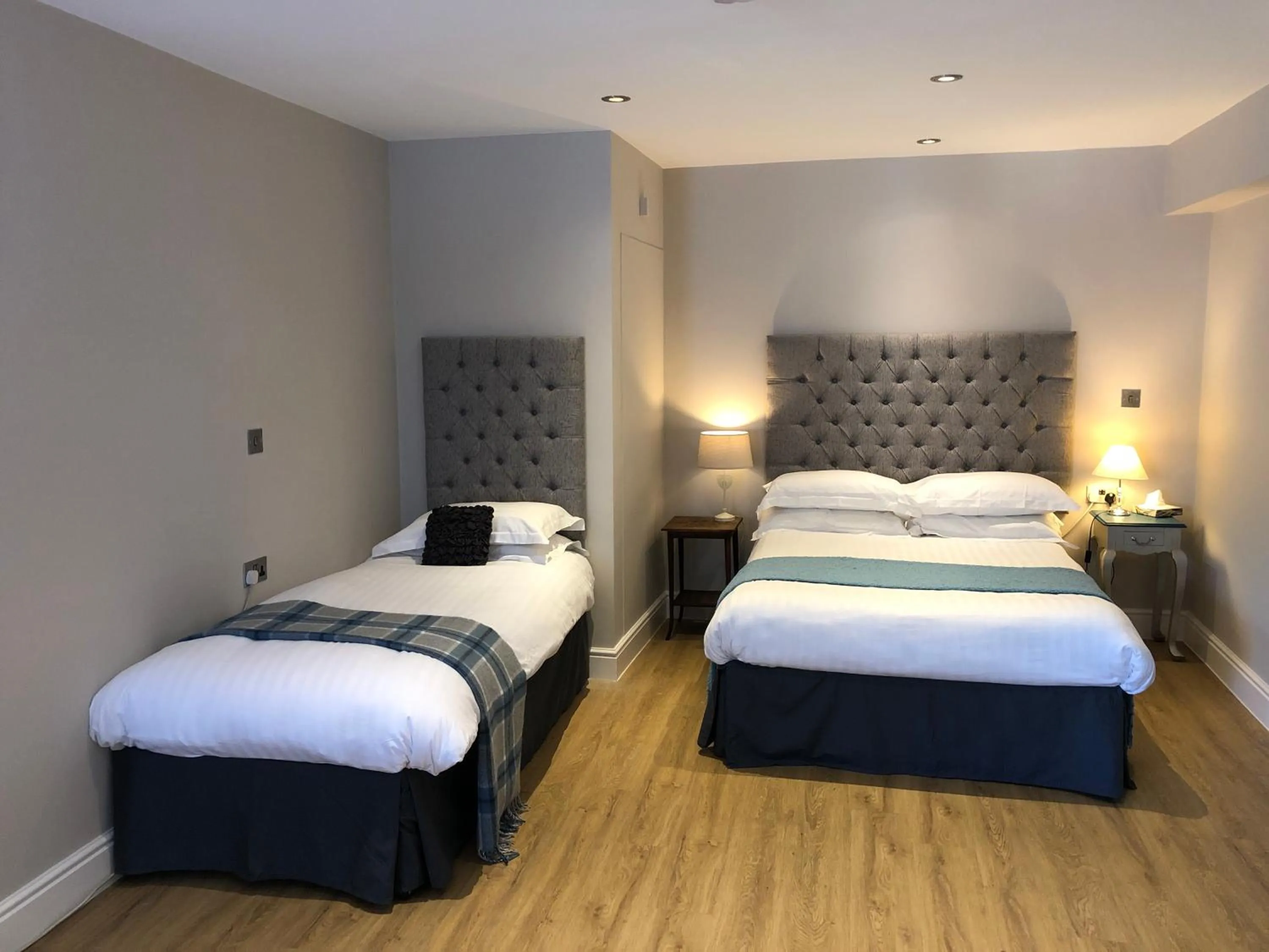 Bedroom, Bed in String Of Horses