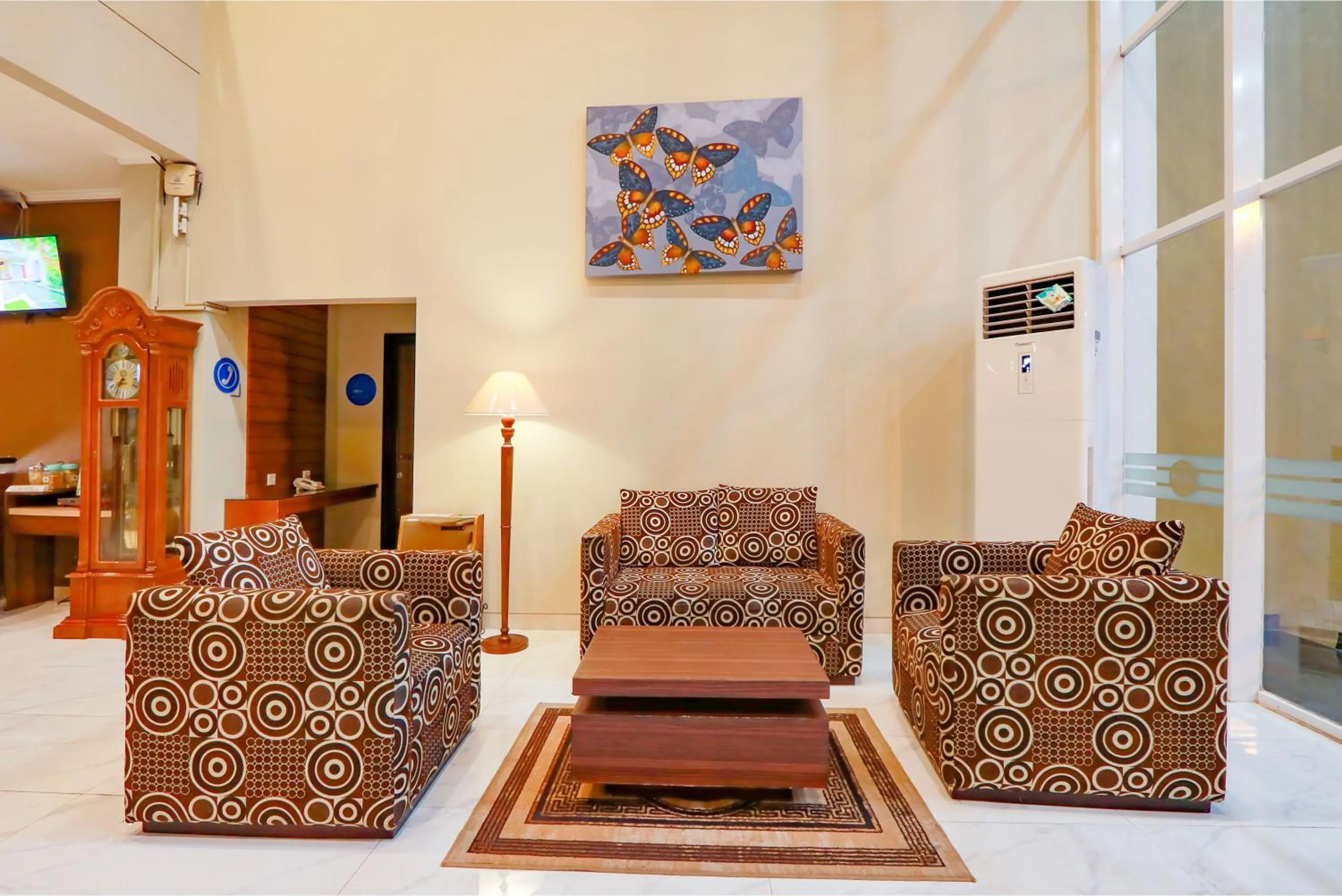 Lobby or reception in Hotel Dafam Pekalongan