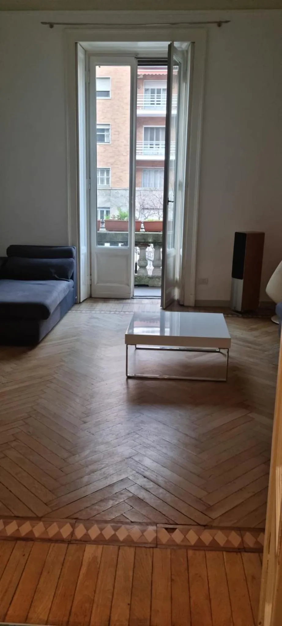 Living room, Bed in Central Hostel Milano