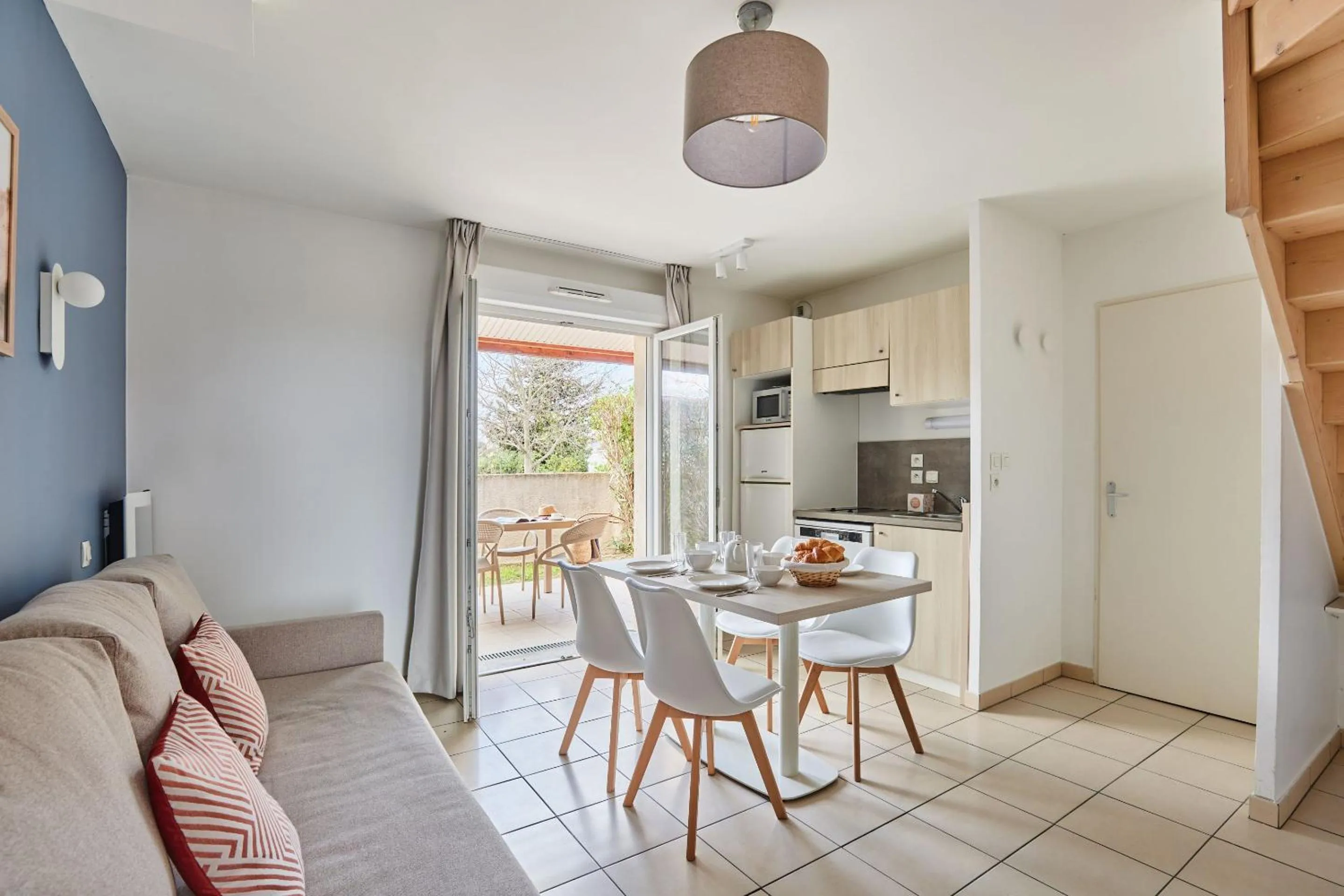 Dining area in Résidence Odalys Le Mas des Flamants