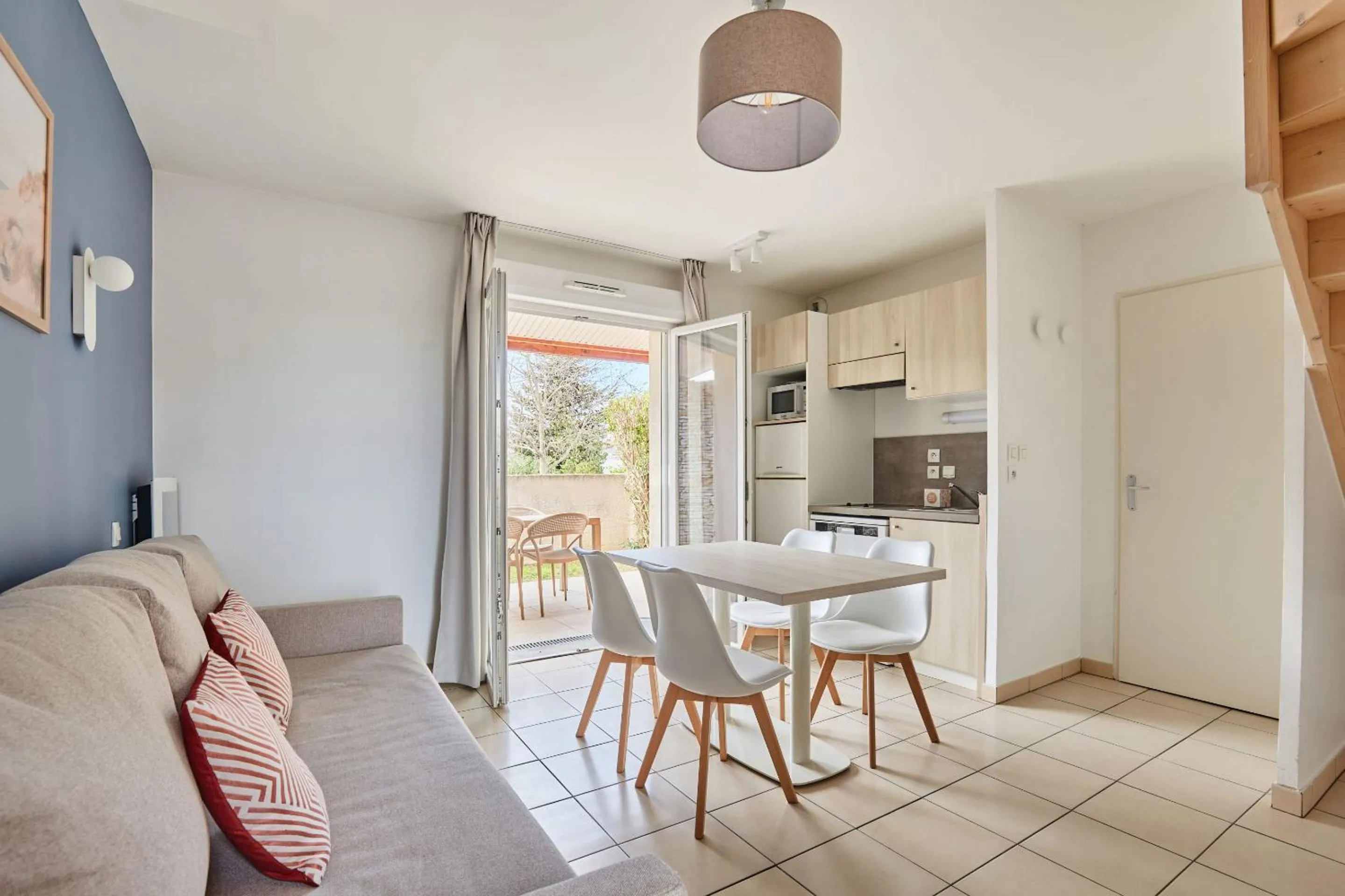 Dining area in Résidence Odalys Le Mas des Flamants