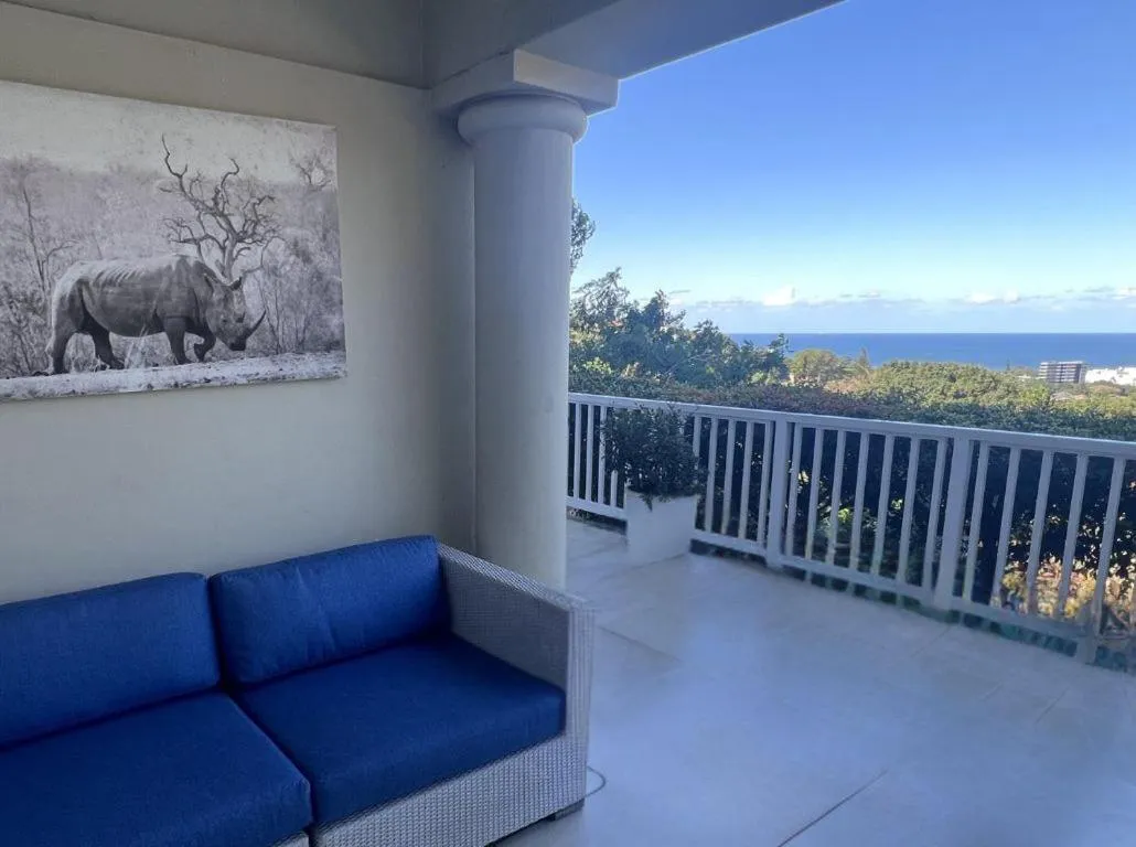 Patio in Seaview Manor Exquisite Bed & Breakfast