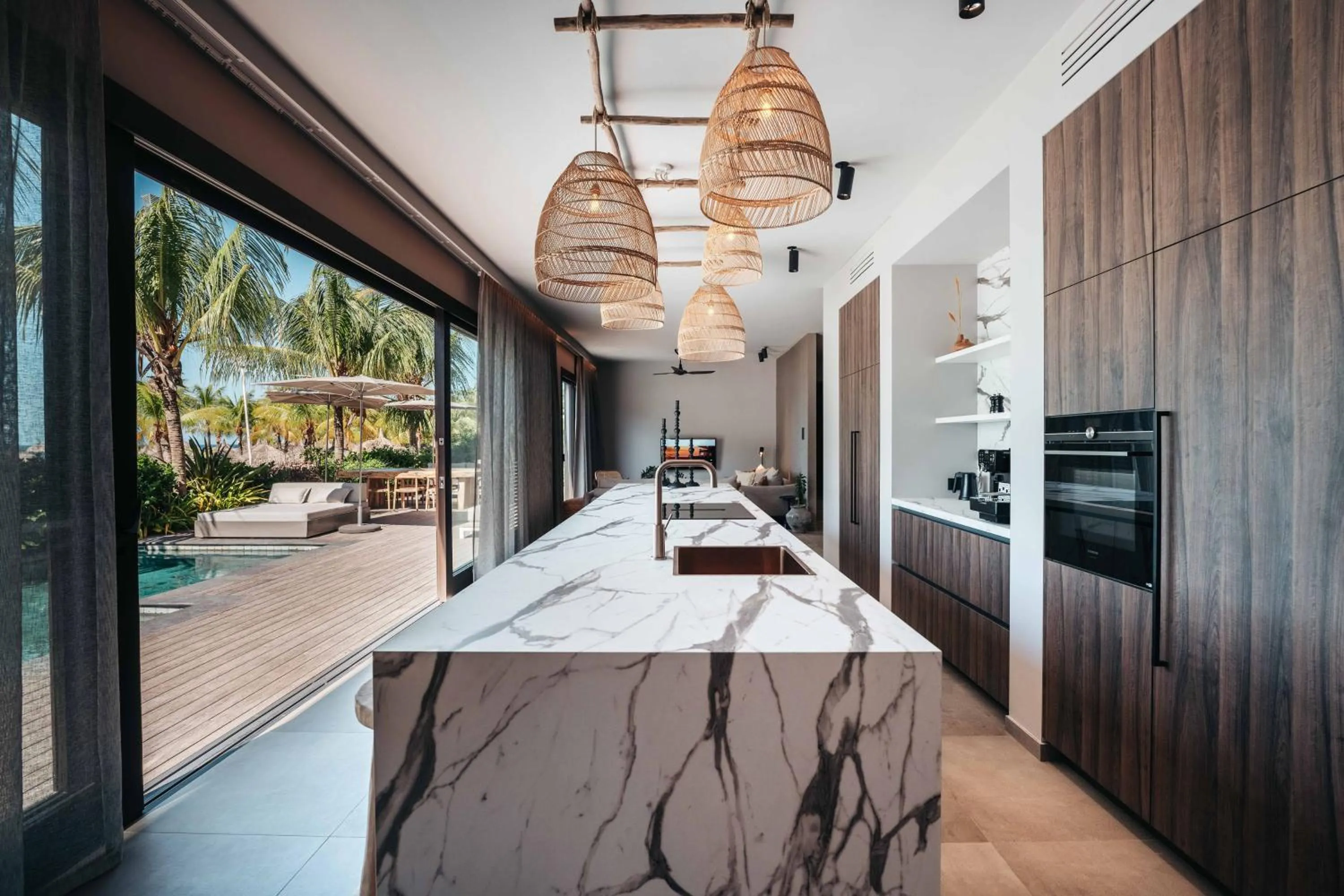 Garden in Kontiki Beach Resort