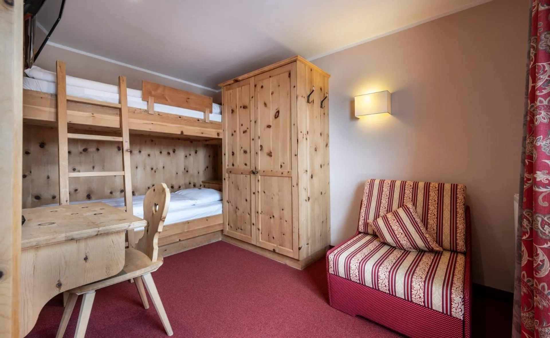 Bedroom, Bed in Berghotel Schlemmer