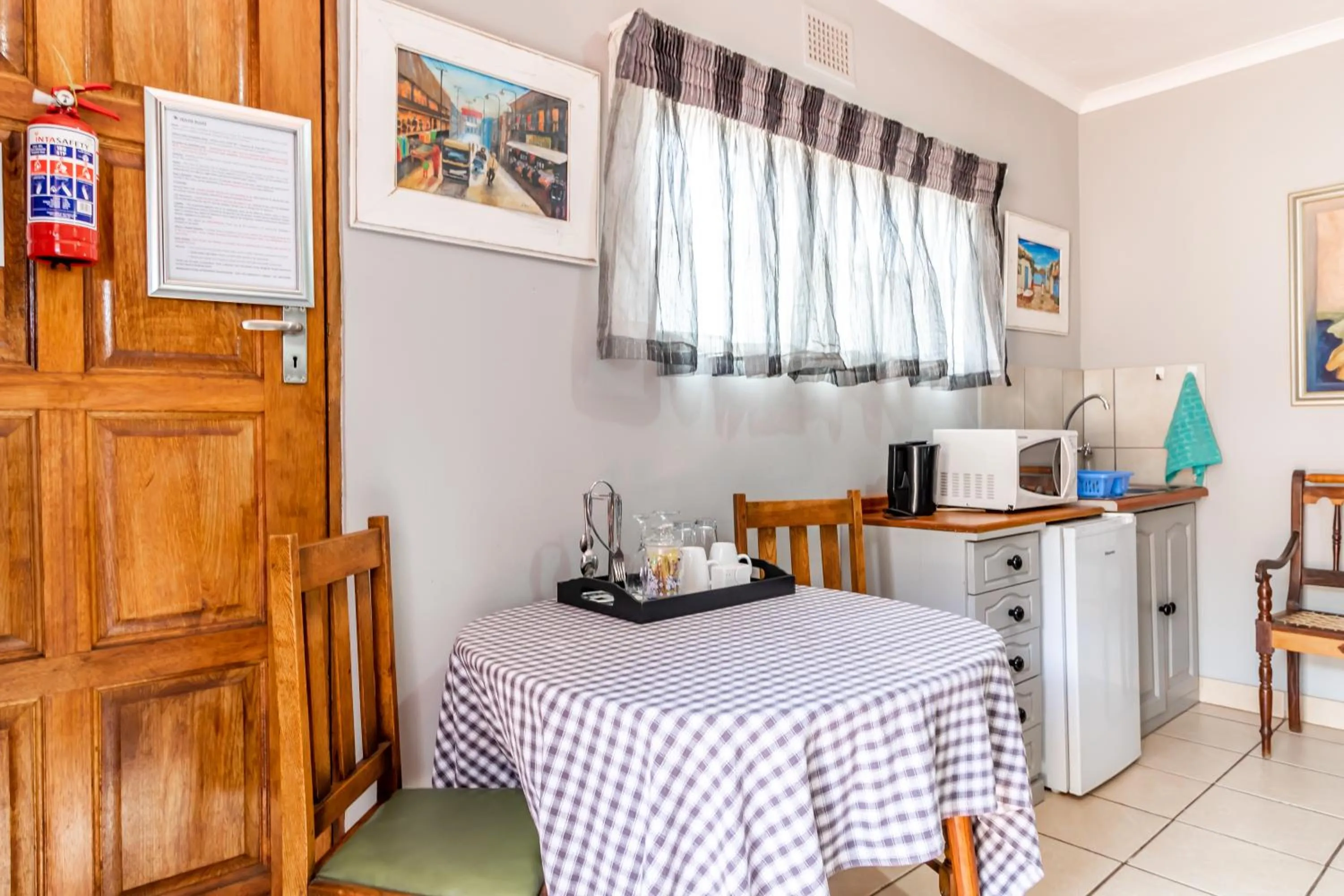 Kitchen or kitchenette in Berghaan Pretoria