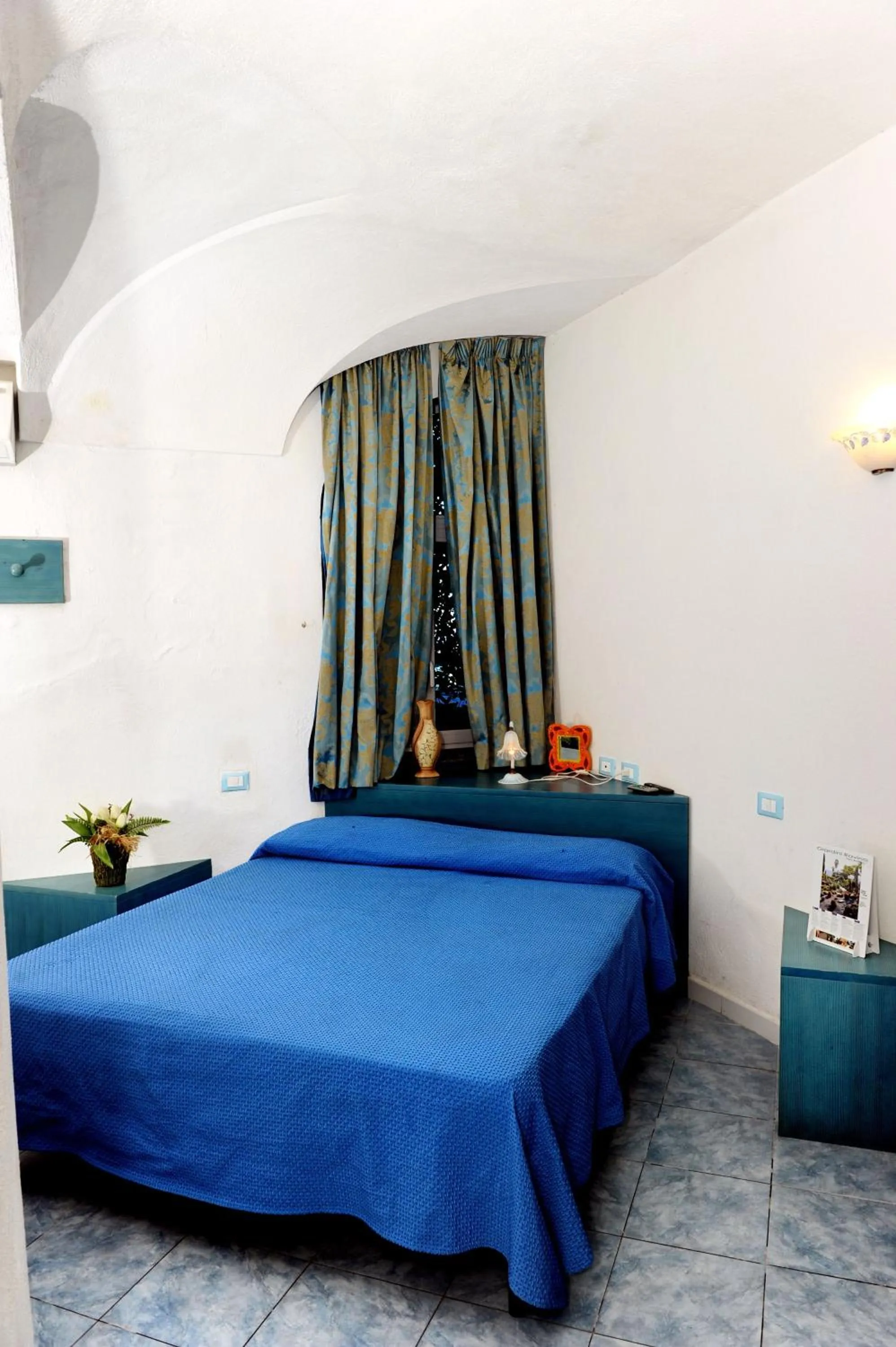 Bedroom, Bed in Hotel La Ninfea