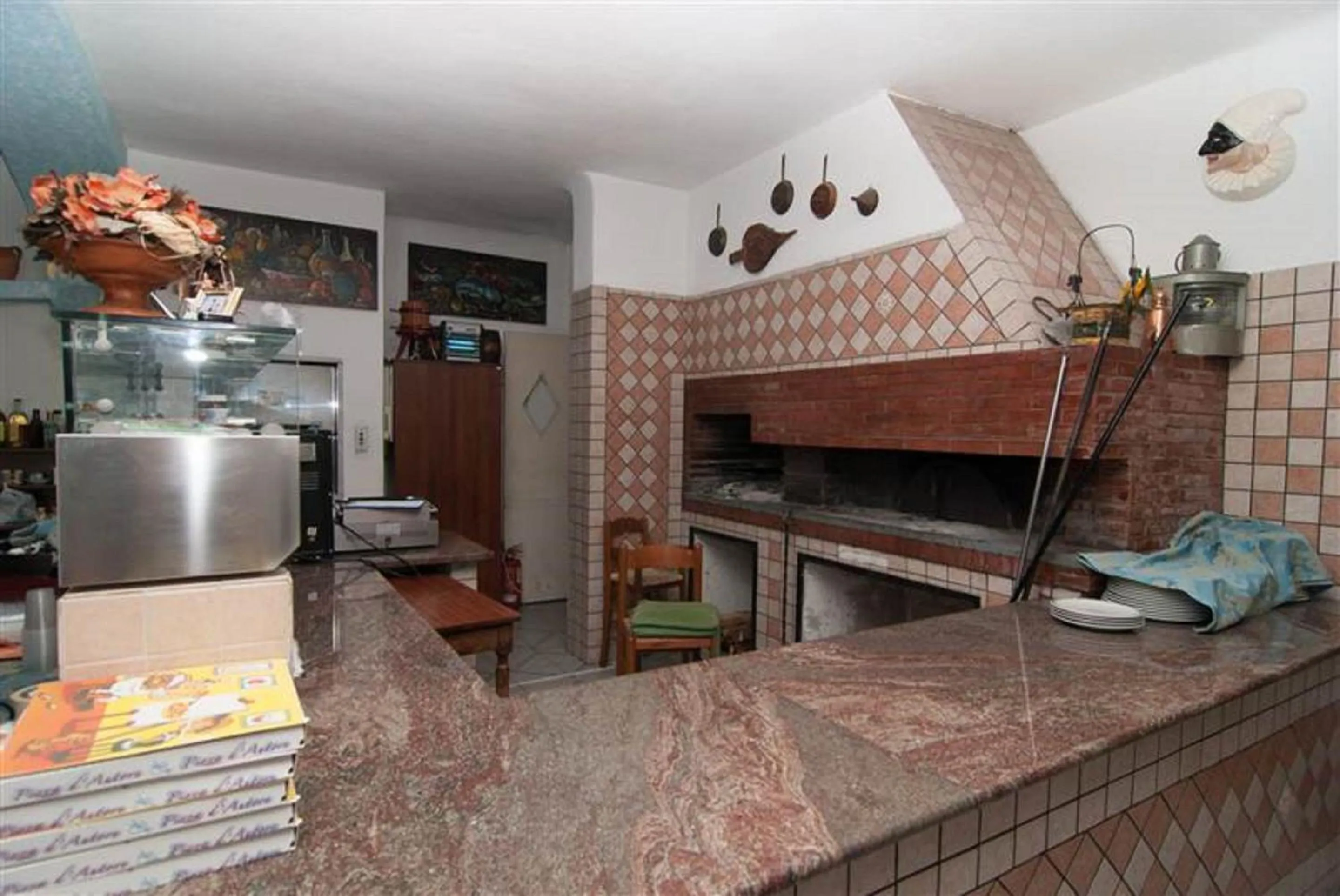 Restaurant/places to eat in Hotel La Ninfea