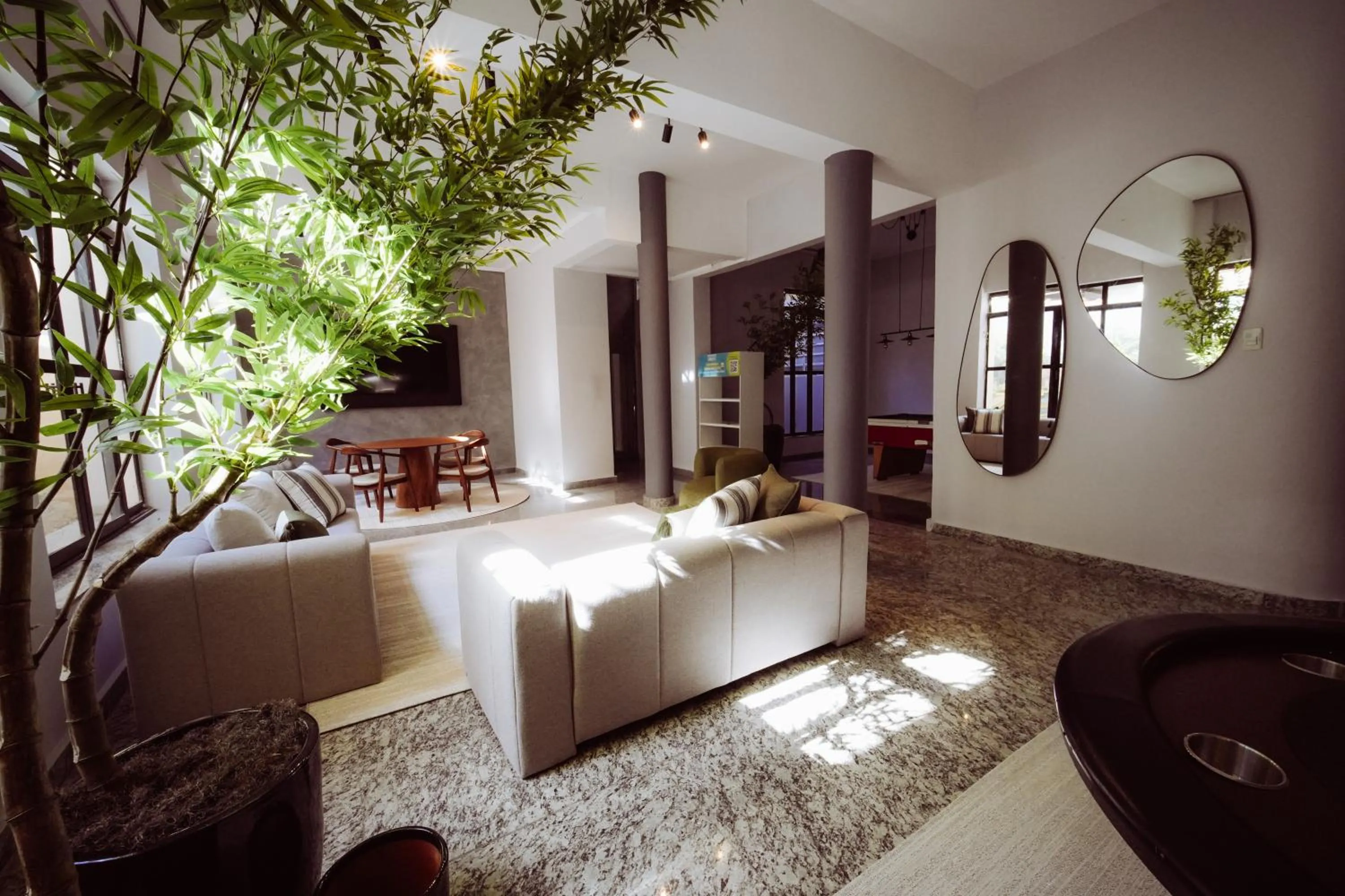 Seating area in Hotel Euro Suite Poços de Caldas By Nacional Inn