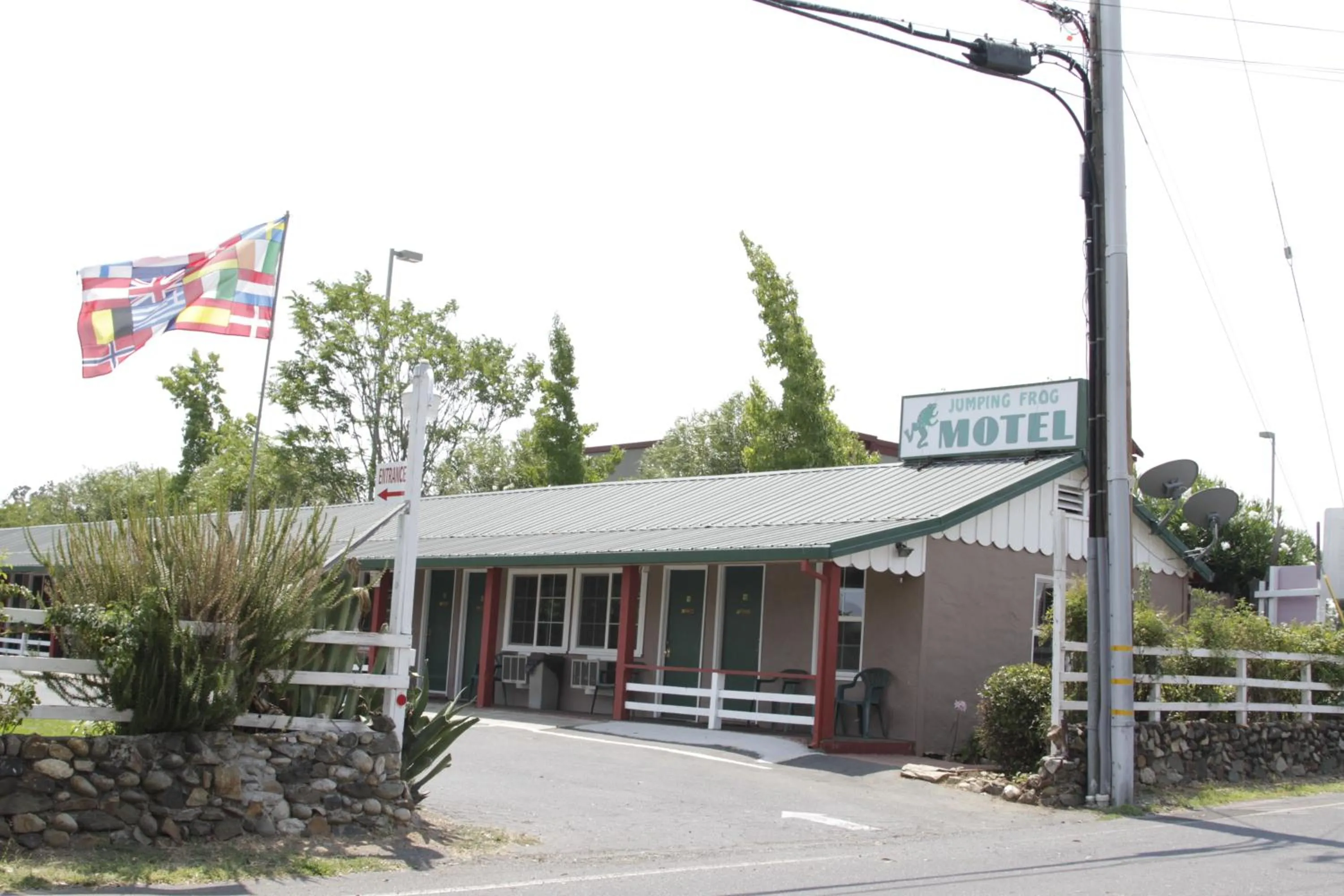Property building in Jumping Frog Motel