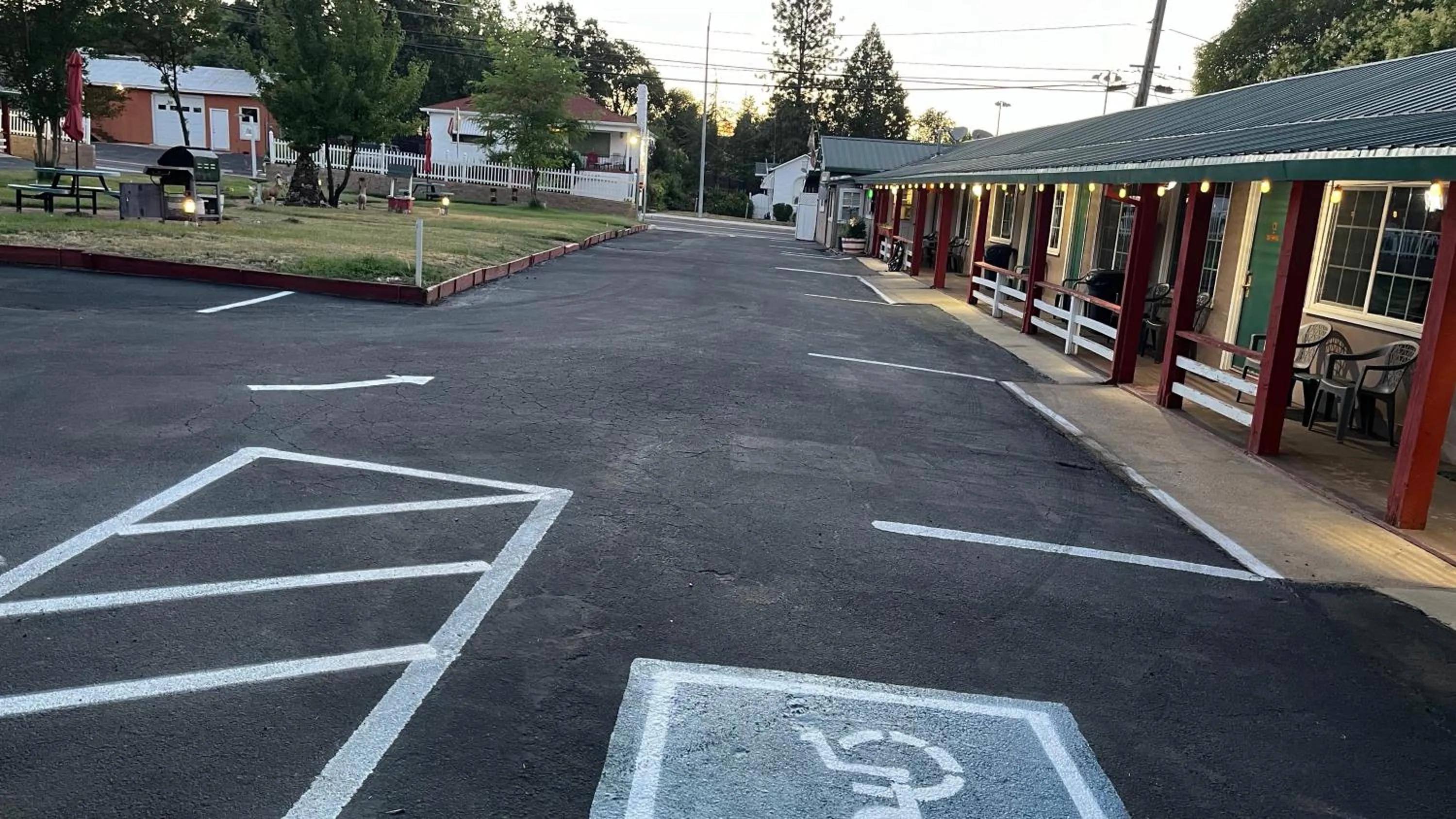 Parking in Jumping Frog Motel