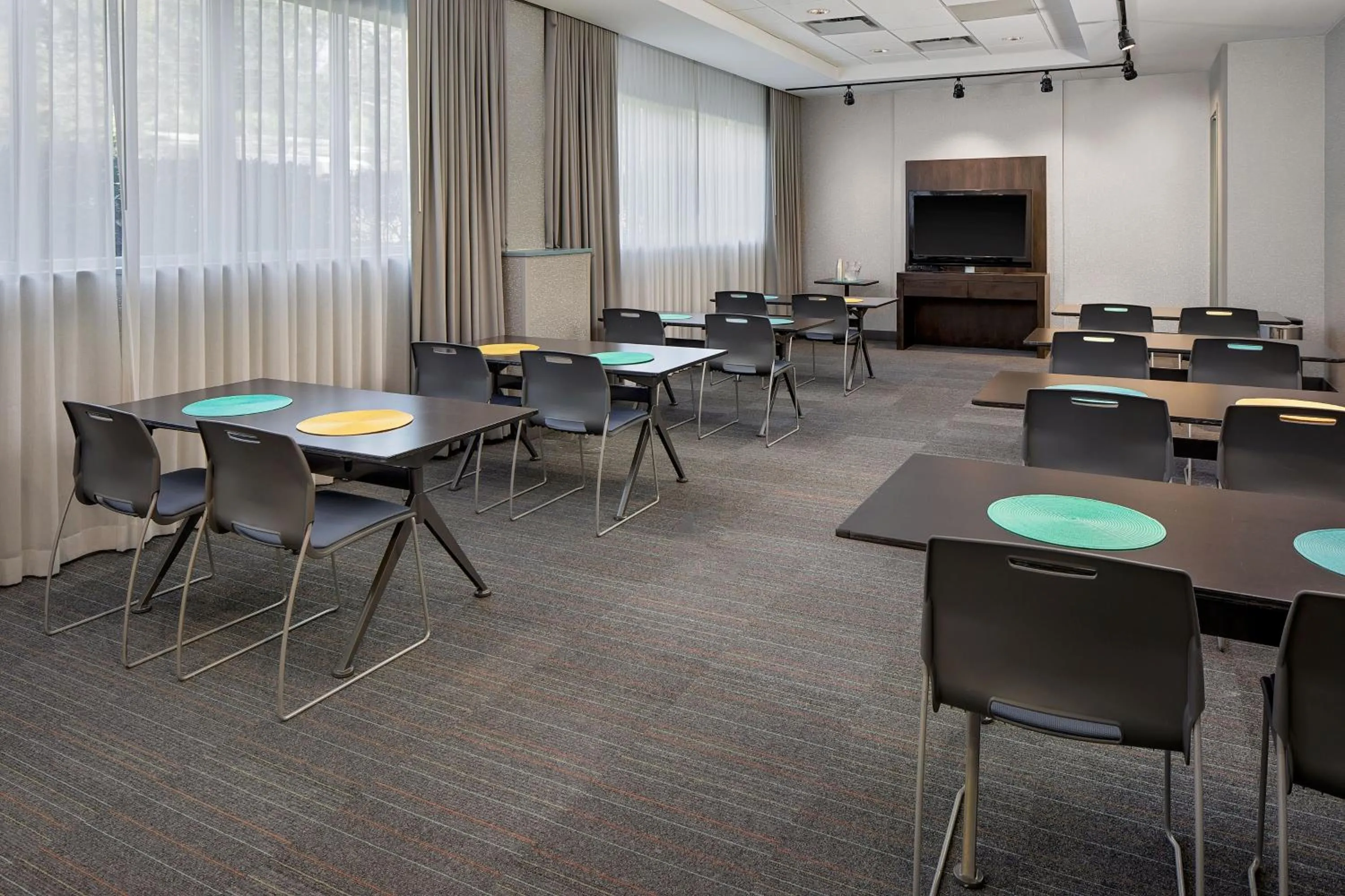 Meeting/conference room in Aloft Chapel Hill