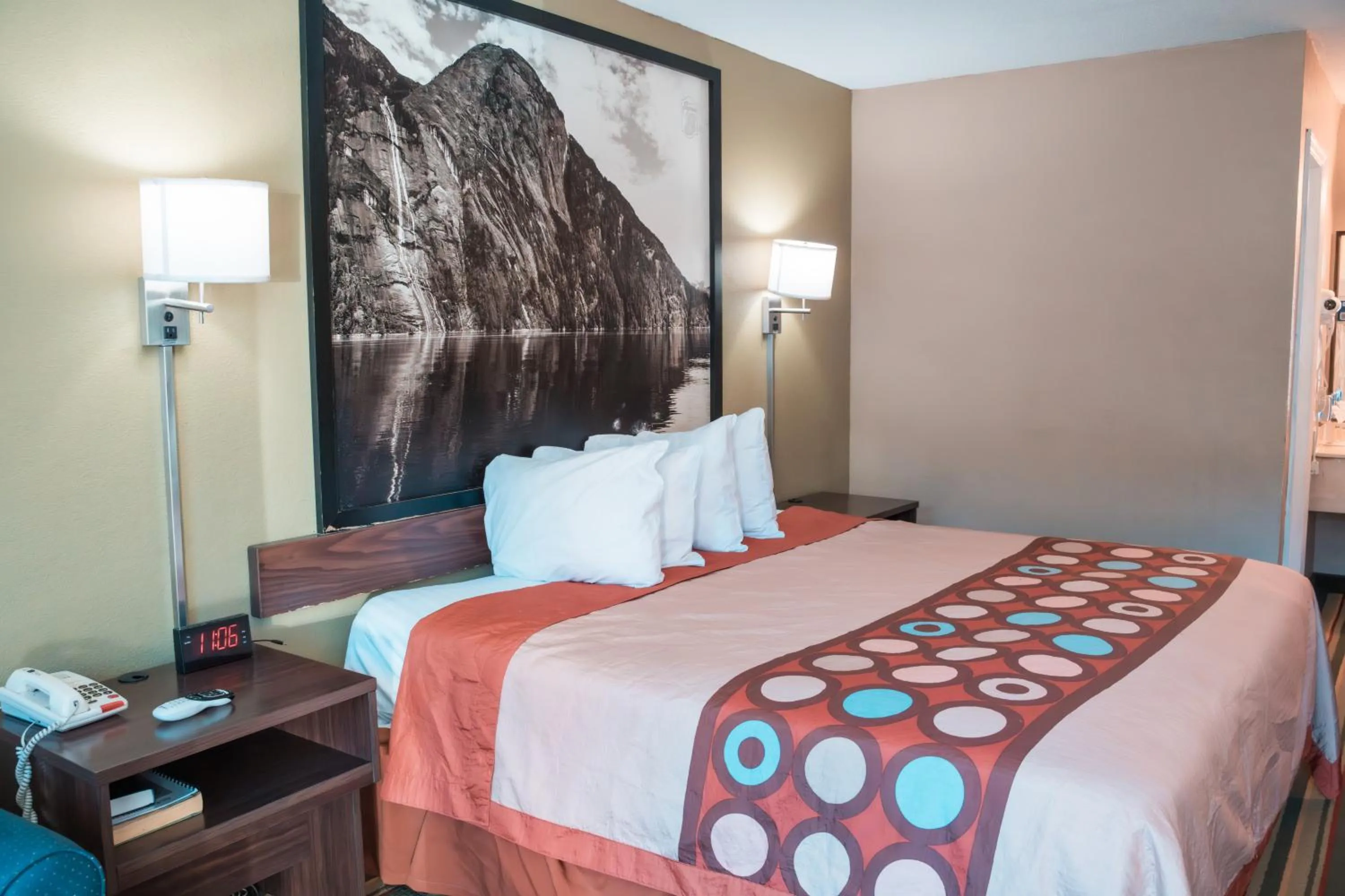 Bed in Super 8 by Wyndham Columbia/Ft. Jackson SC