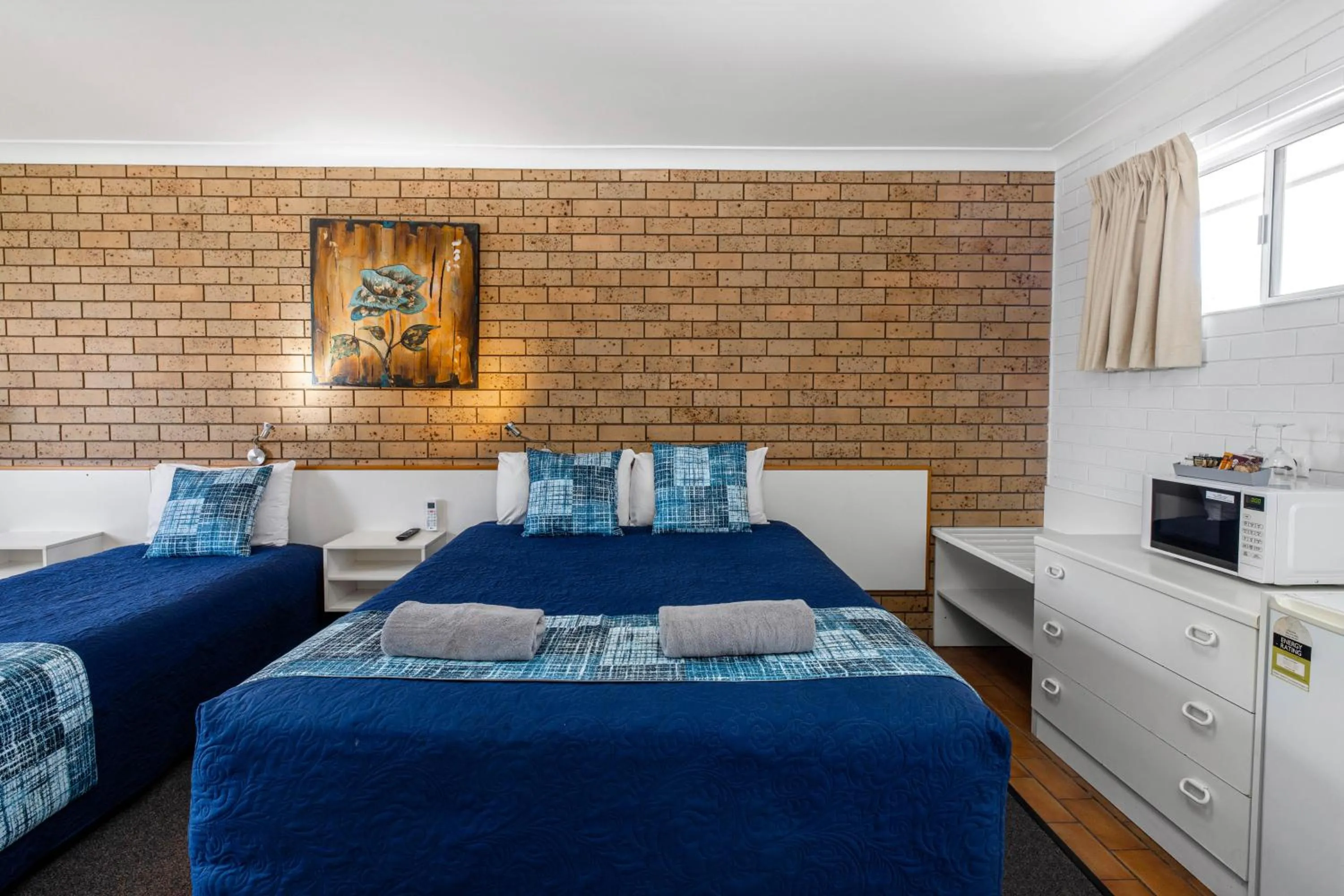 Bed in Leichhardt Motor Inn