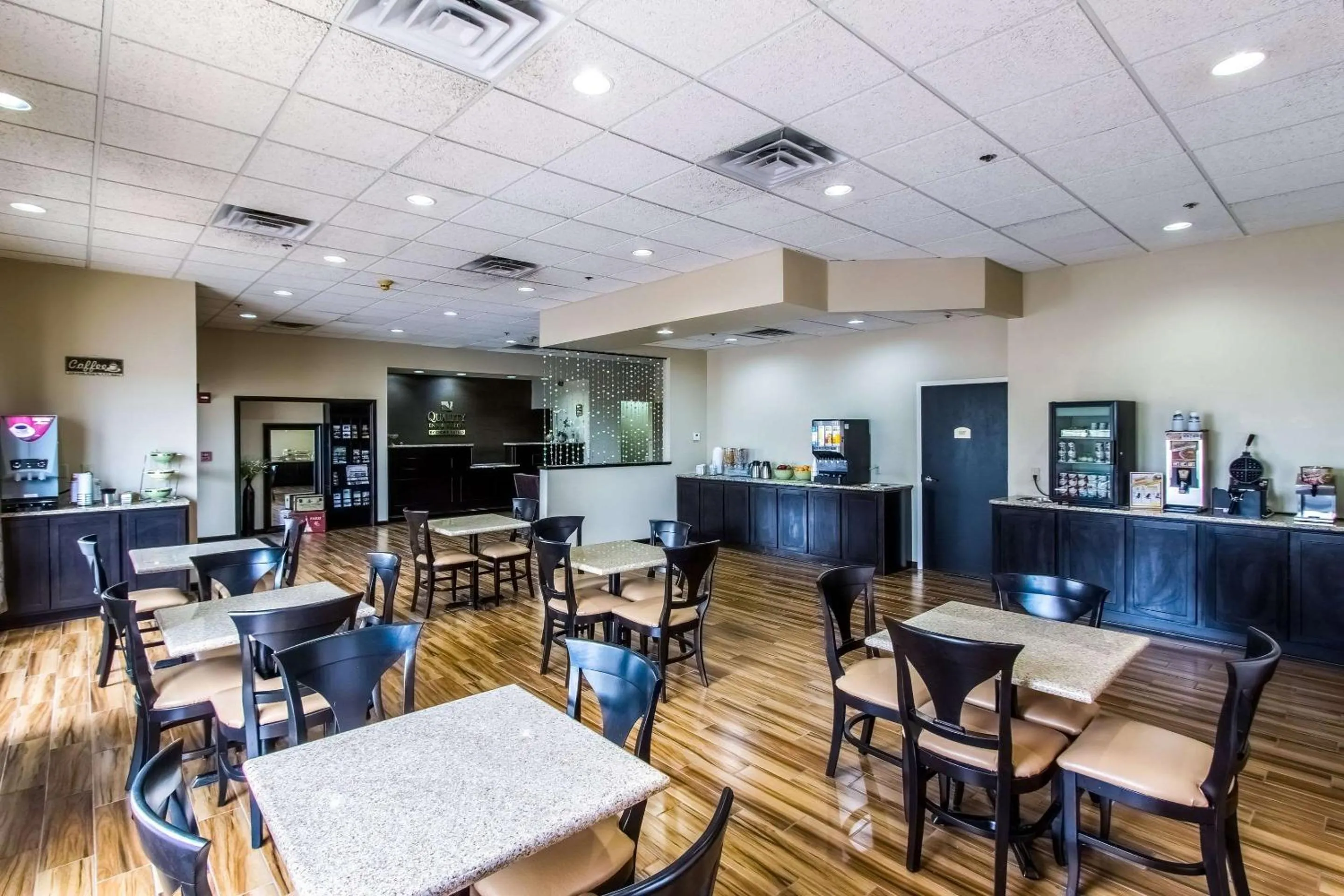 Restaurant/places to eat in Quality Inn & Suites Moline - Quad Cities