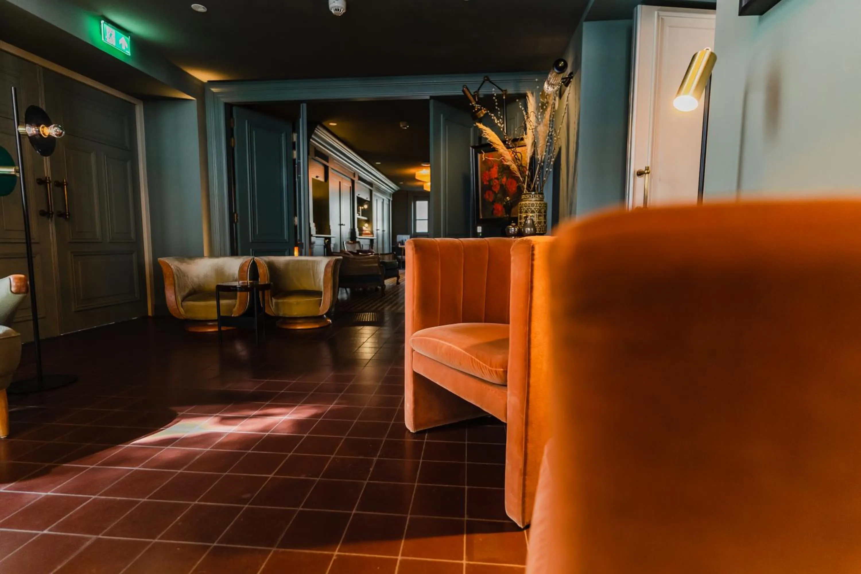 Communal lounge/ TV room in Hotel Mercier