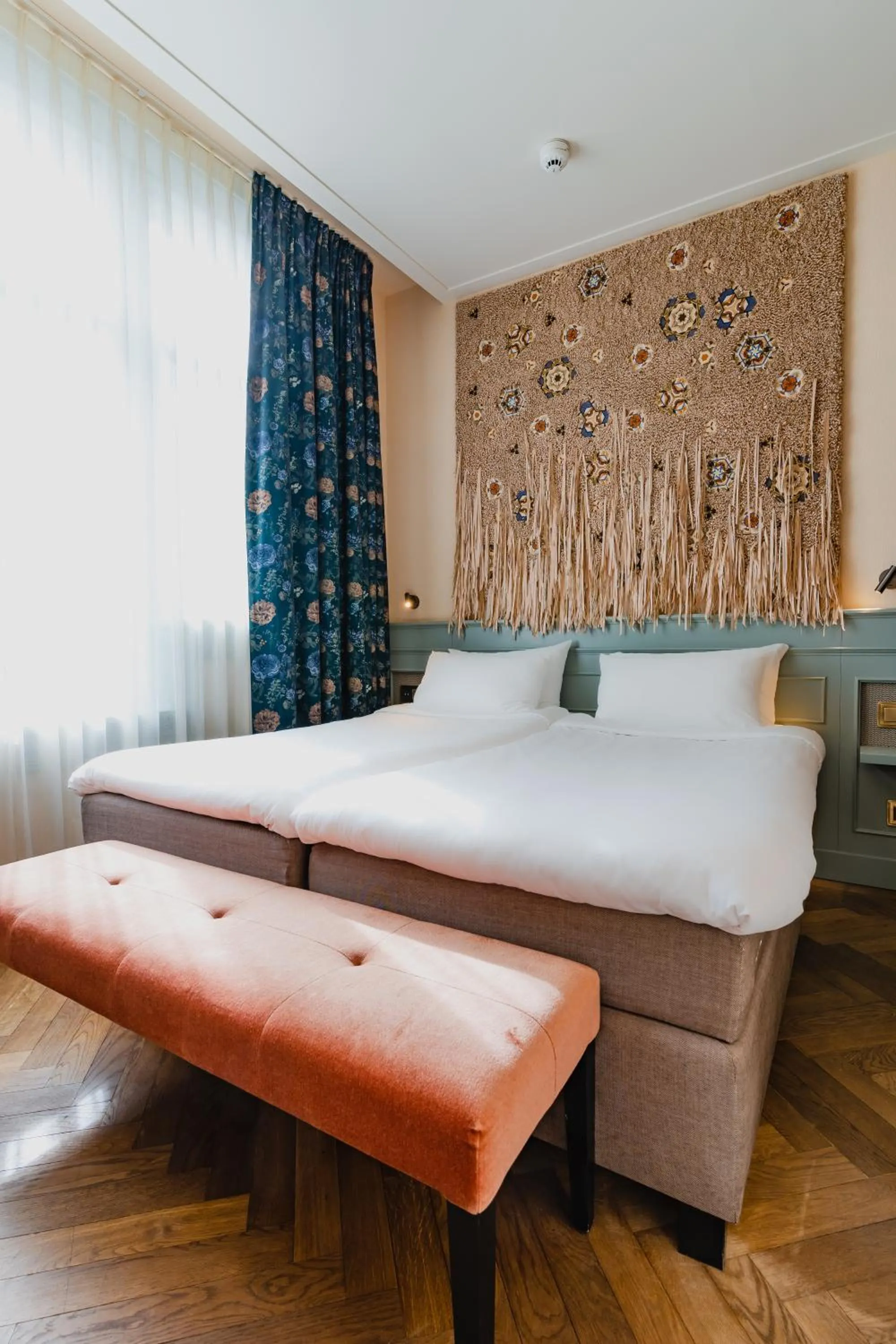 Bed in Hotel Mercier