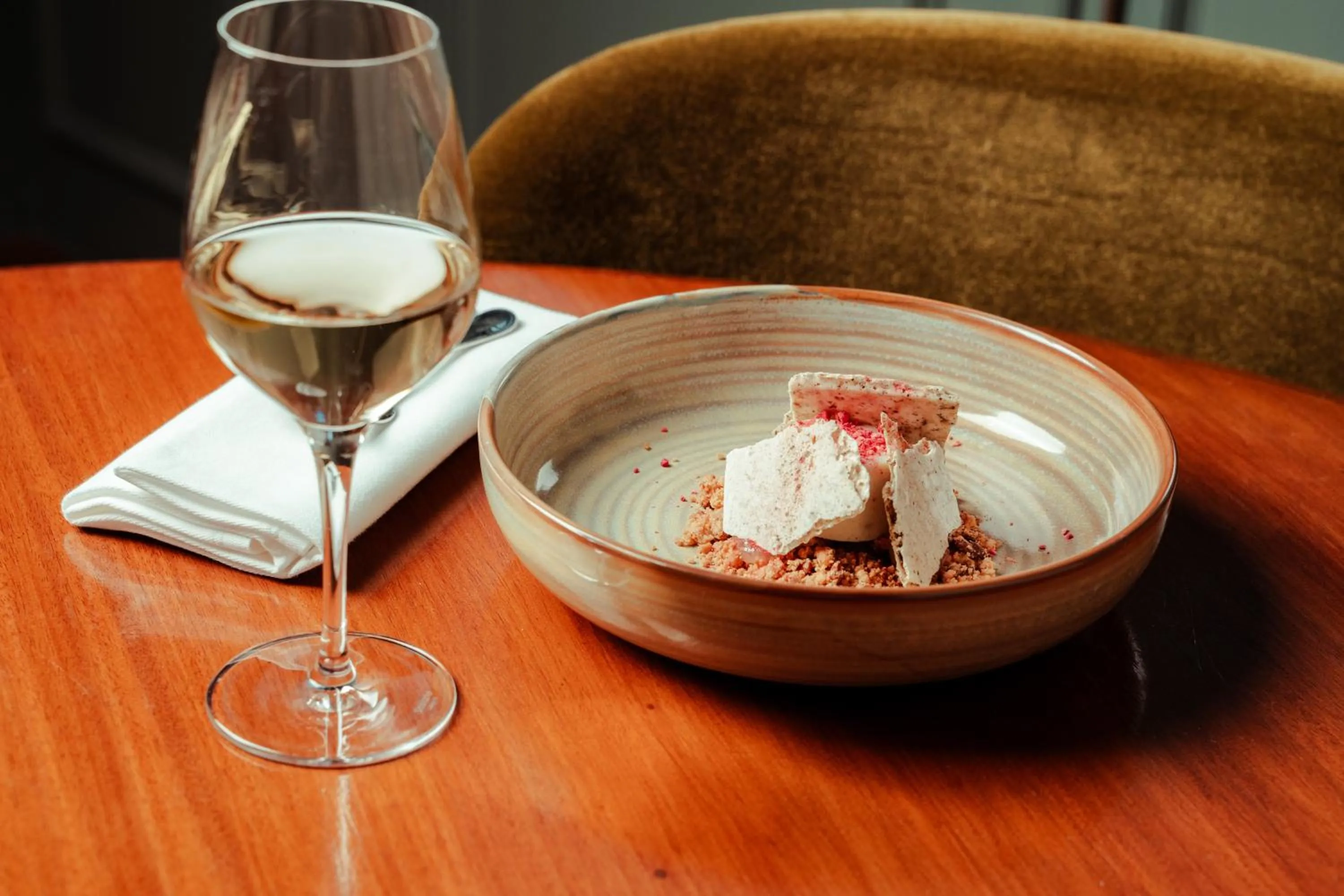 Restaurant/places to eat in Hotel Mercier