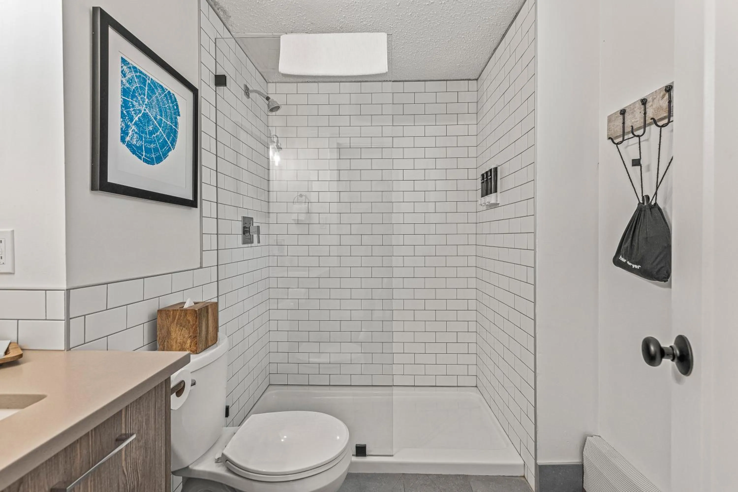 Bathroom in Lamphouse By Basecamp