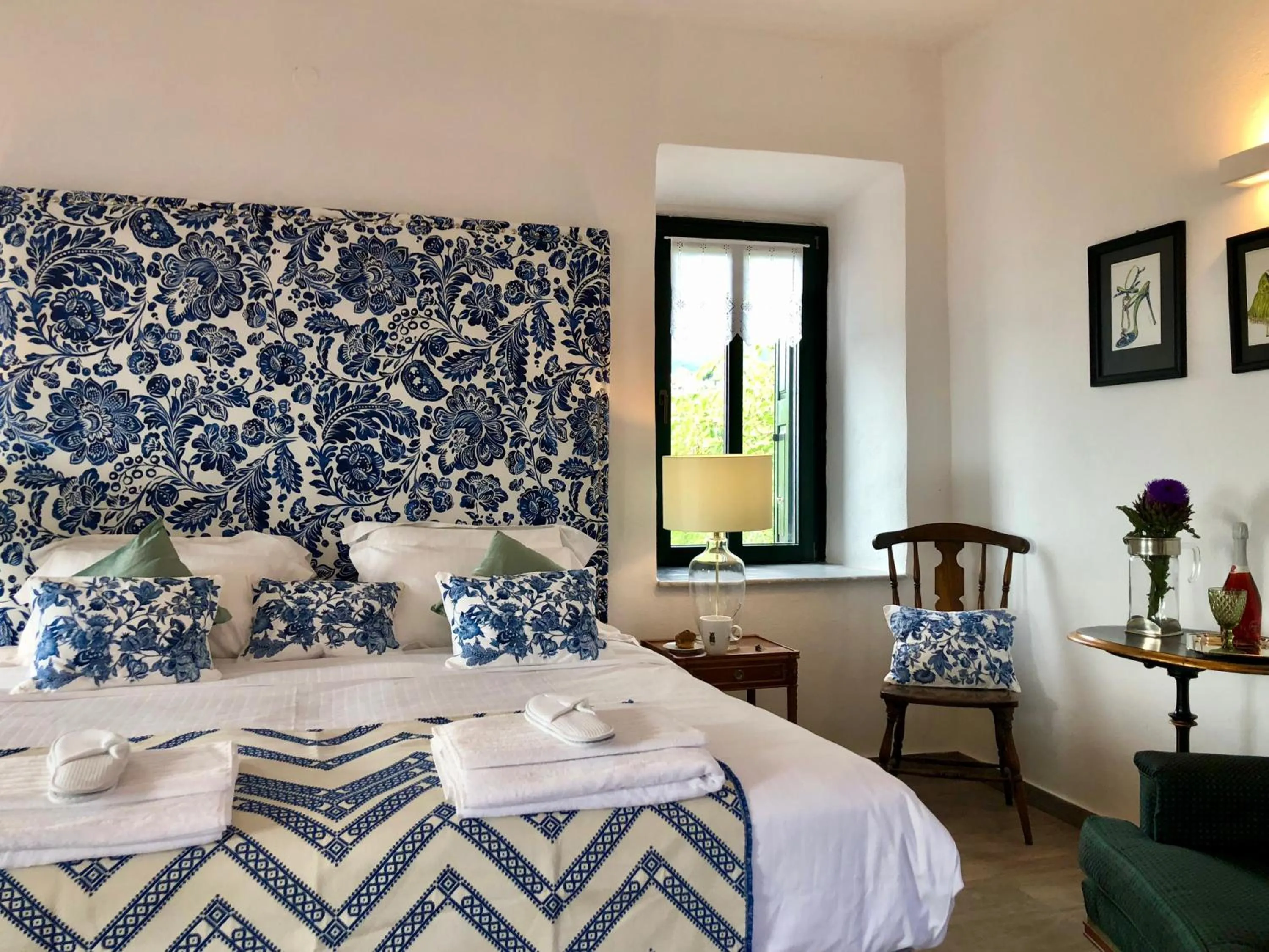 Decorative detail, Bed in Villa Vager Mani Hotel