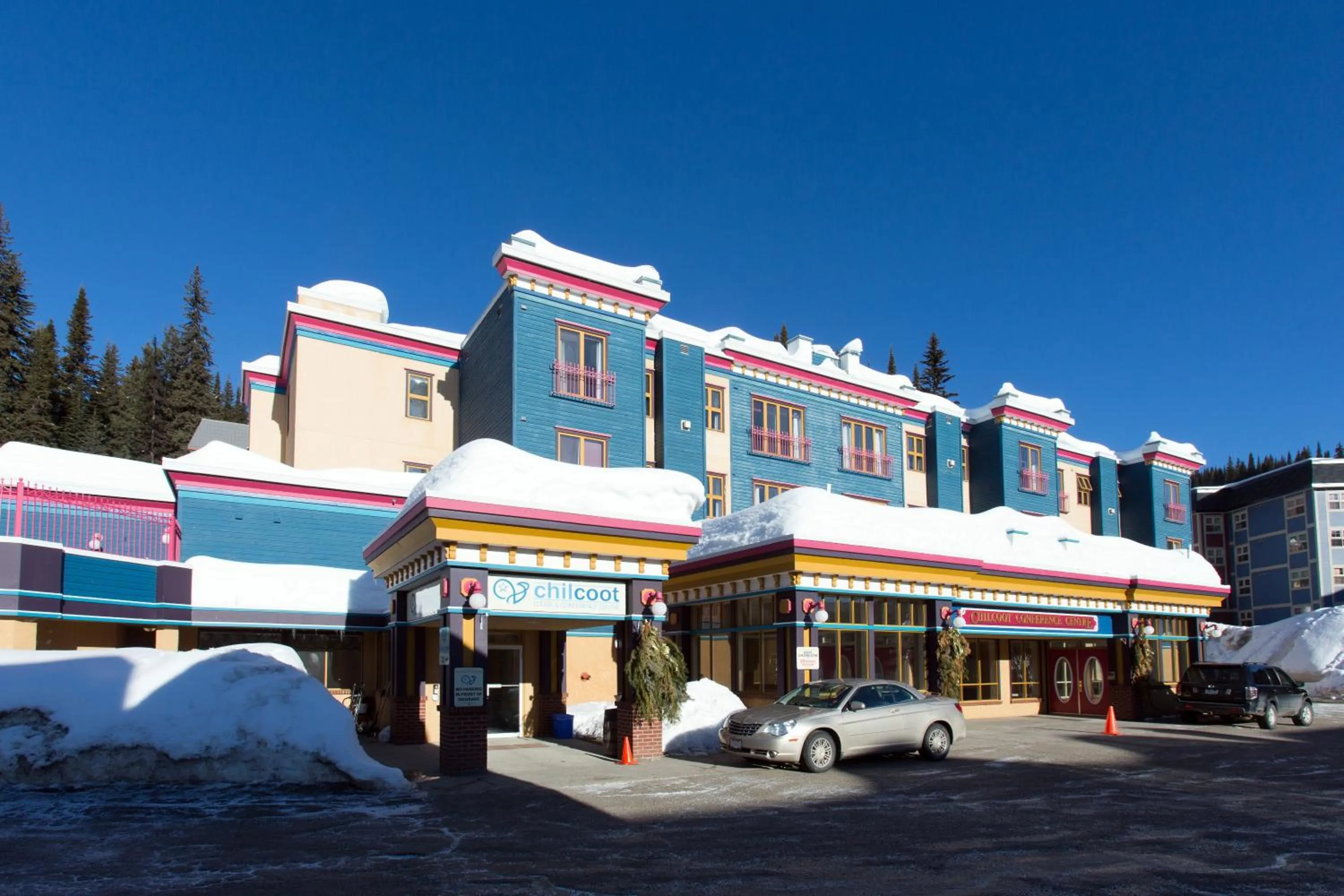 Facade/entrance in The Vance Creek Hotel & Conference Centre
