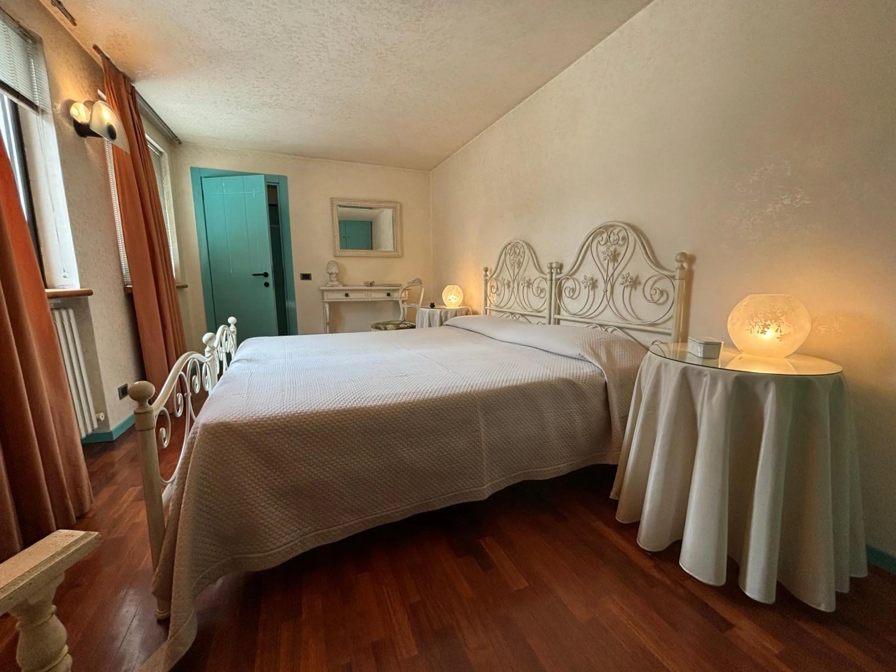 Bedroom, Bed in Attico di charme