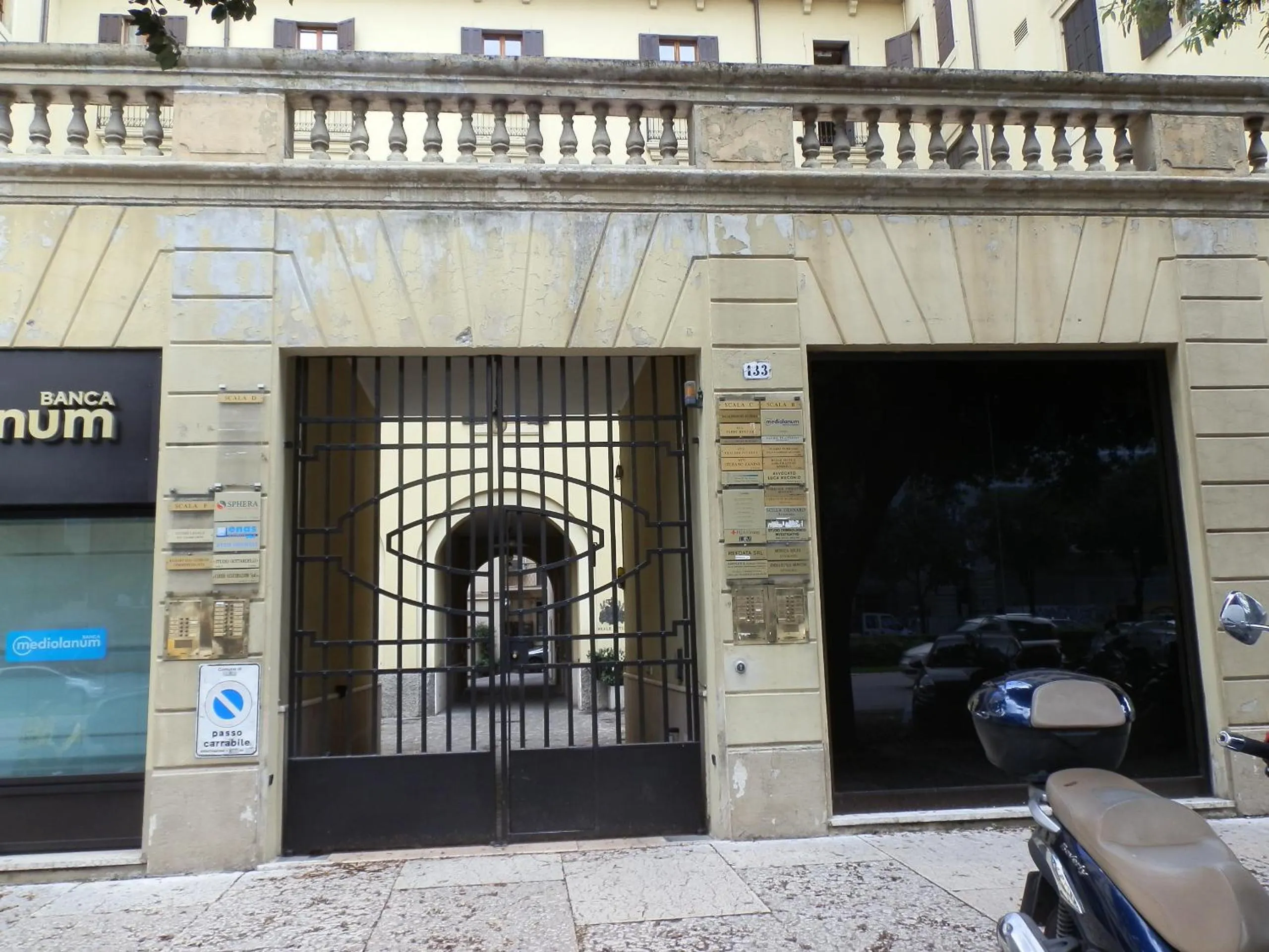 Property building in Attico di charme