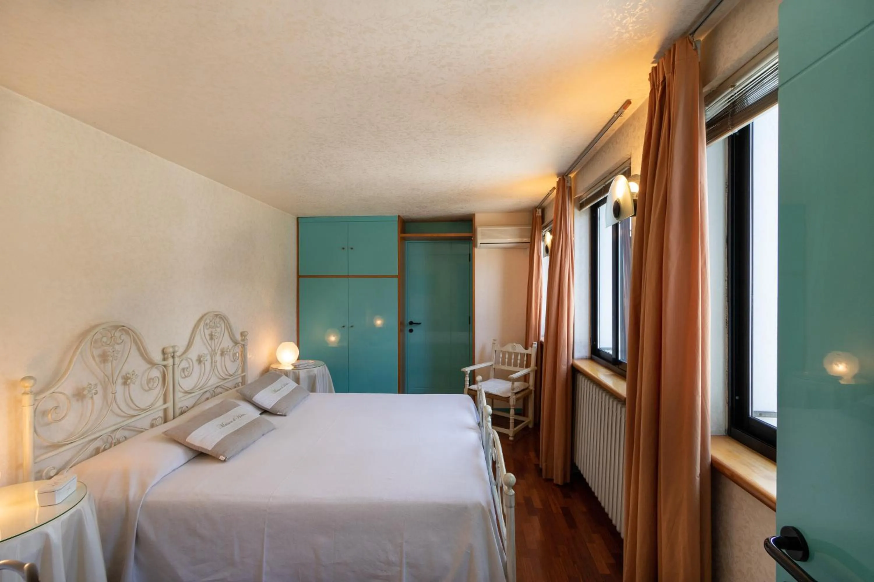 Bedroom, Bed in Attico di charme