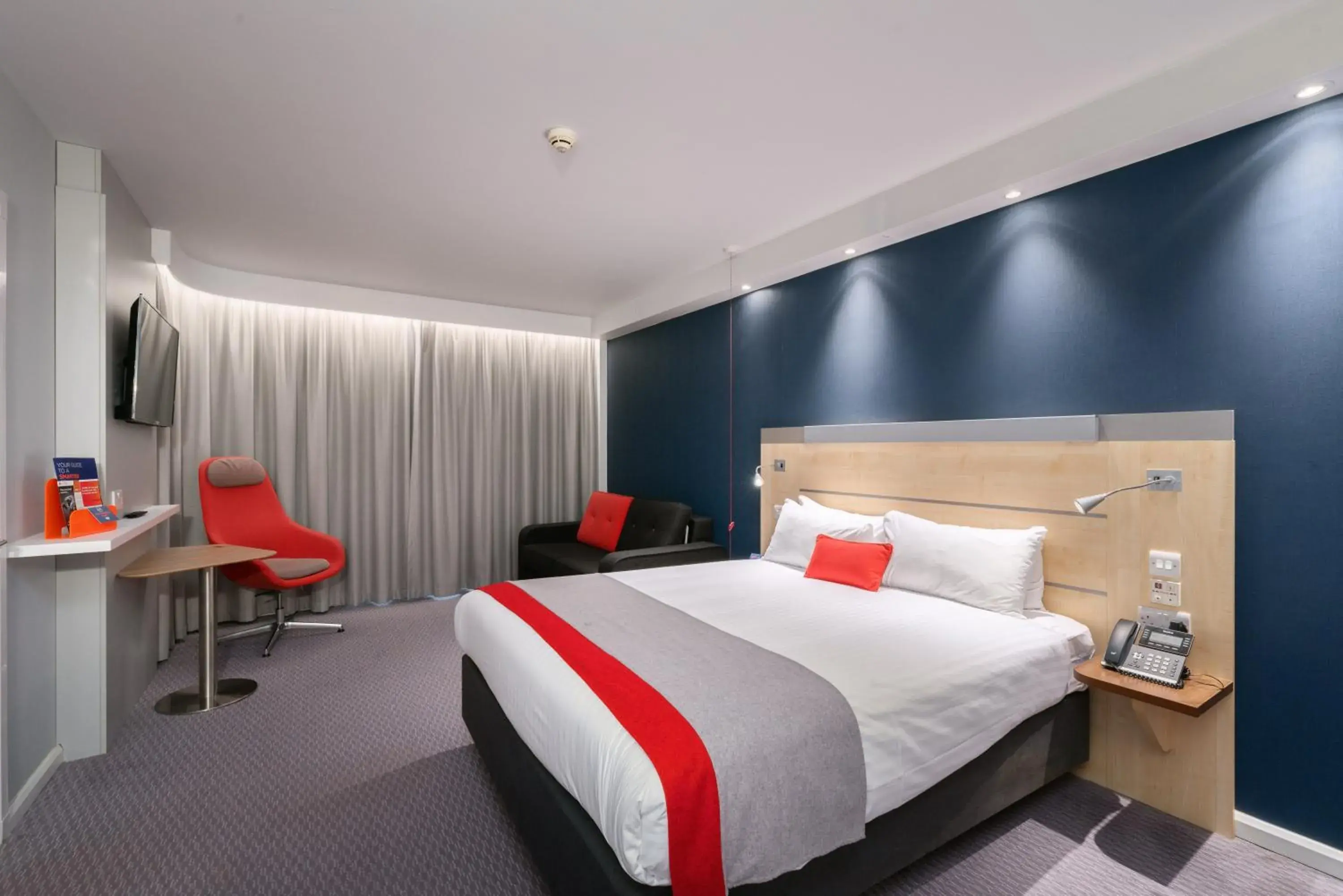 Double Room with Free Hot Breakfast - Wheelchair Accessible in Holiday Inn Express Burnley M65 Jct 10 by IHG Double Room with Free Hot Breakfast - Wheelchair Accessible in Holiday Inn Express Burnley M65 Jct 10 by IHG