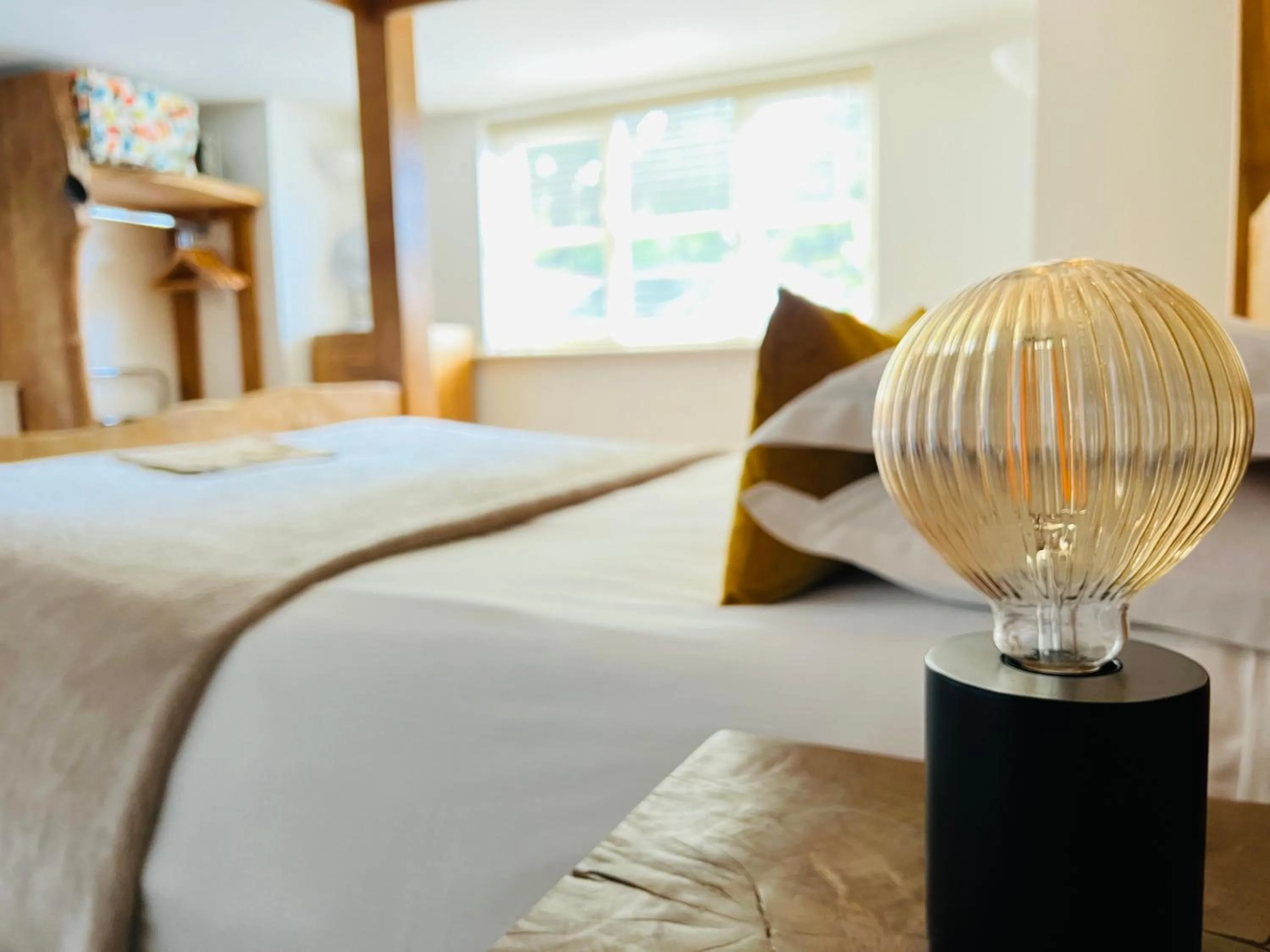 Bedroom, Bed in Cottage Lodge Hotel