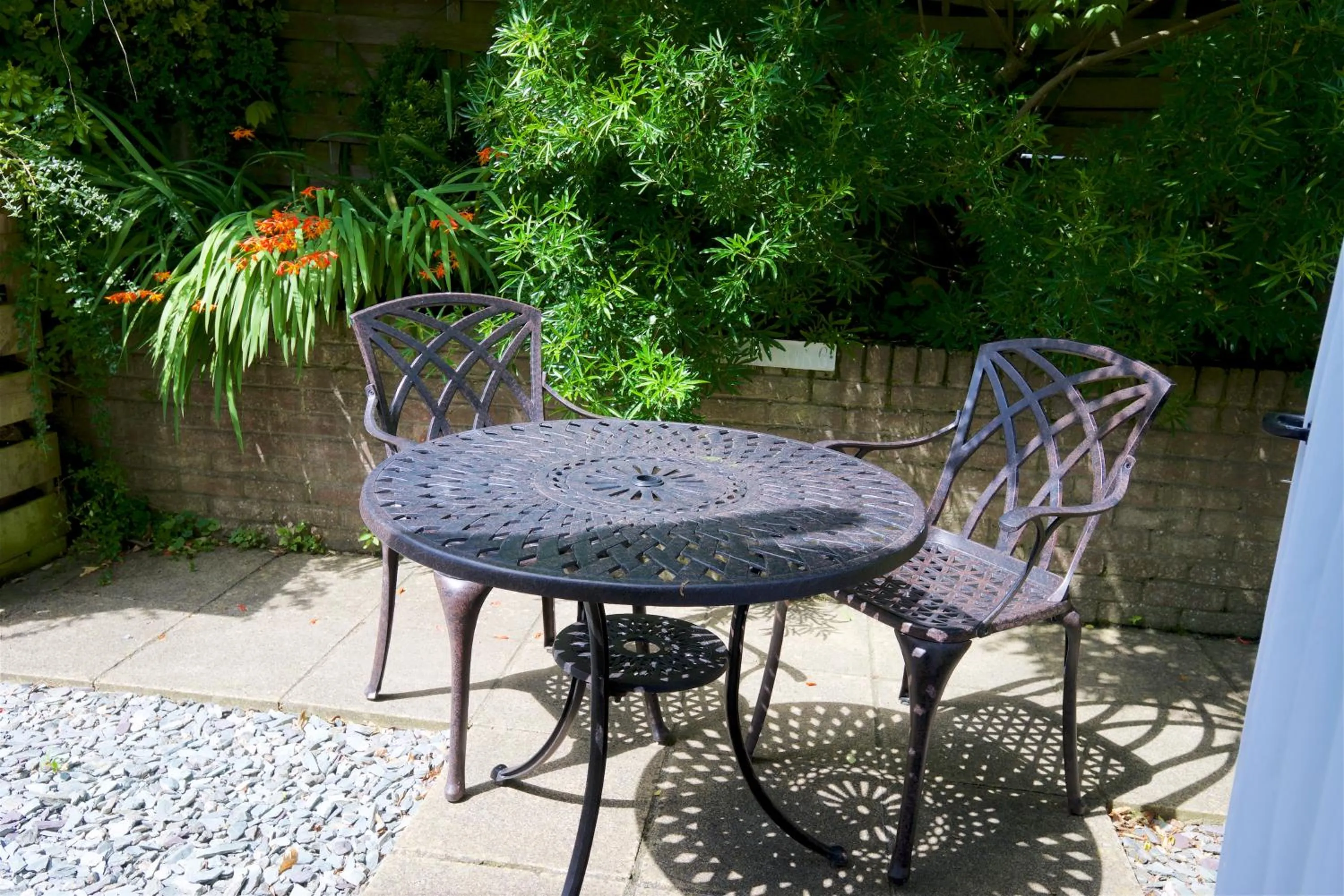 Patio in Cottage Lodge Hotel
