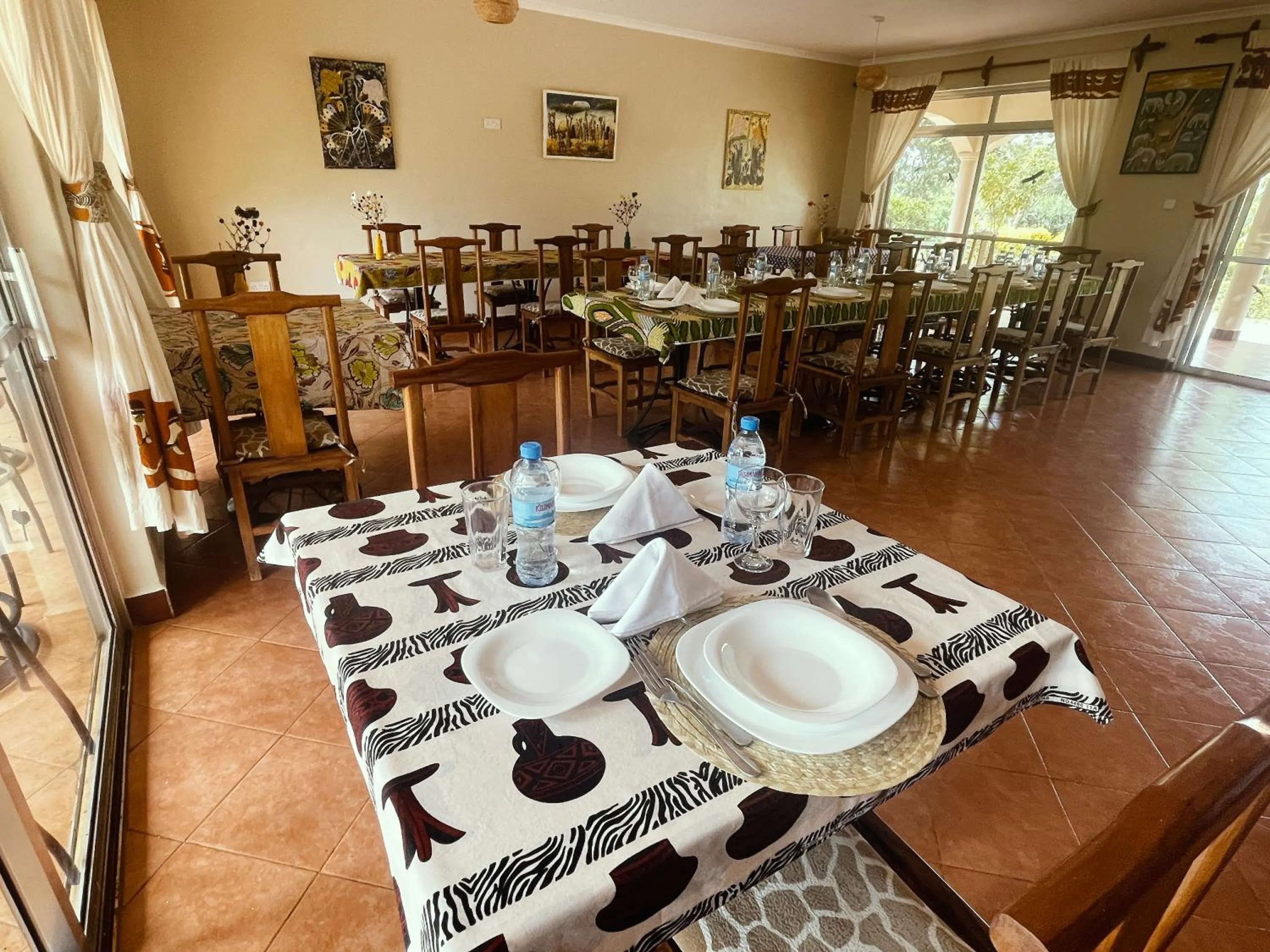 Restaurant/places to eat in Maktau Mountain Lodge