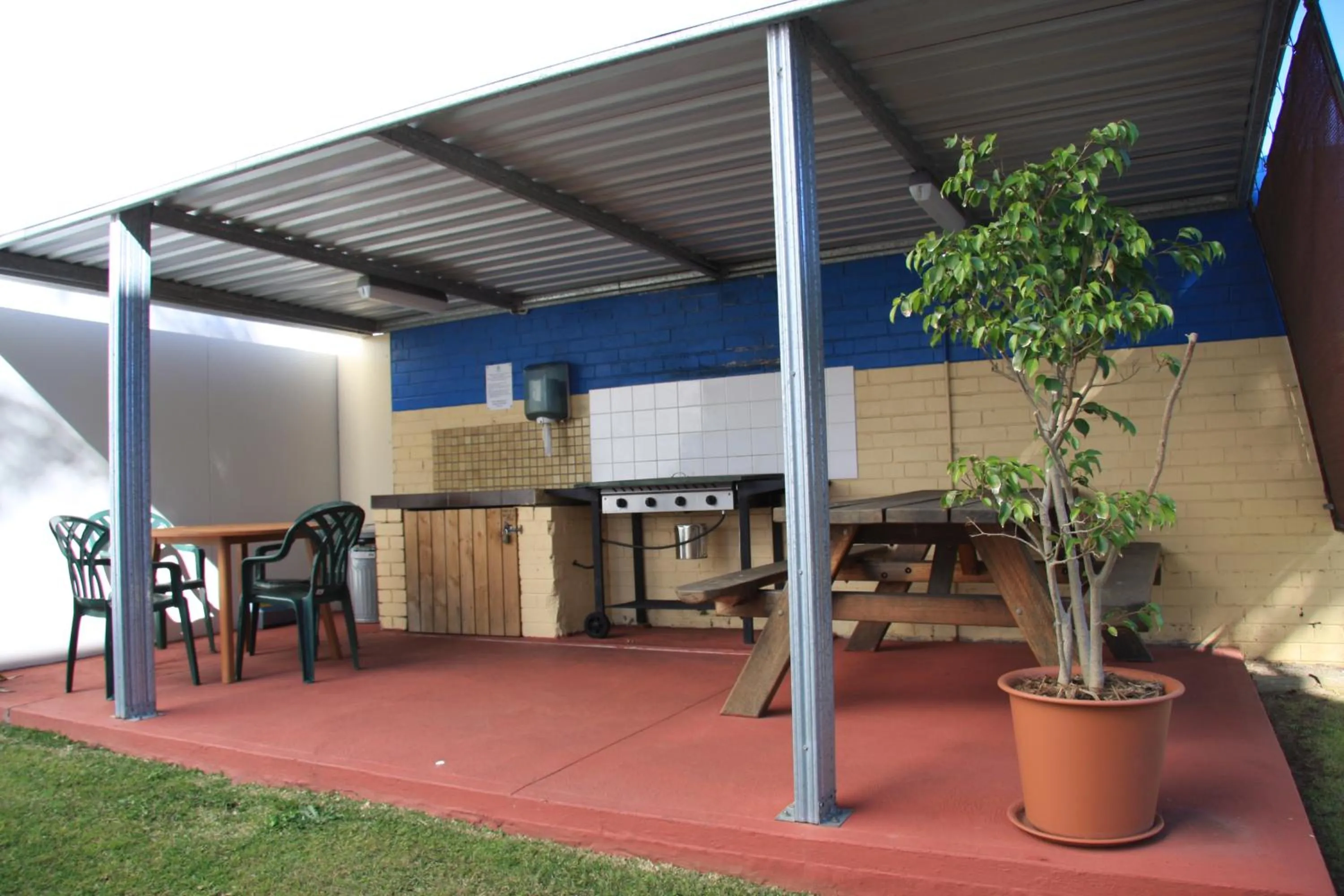 BBQ facilities in Waterview Apartments