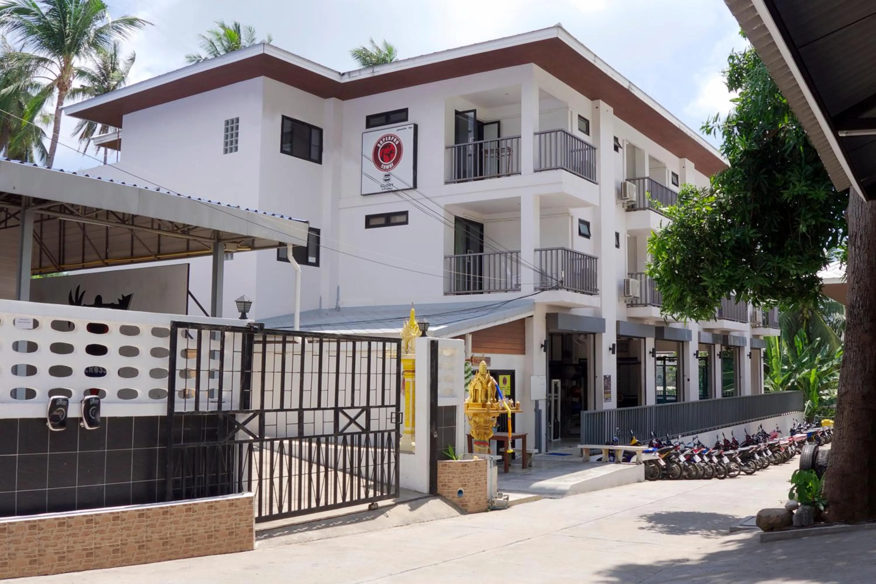 Facade/entrance in Superpro Samui