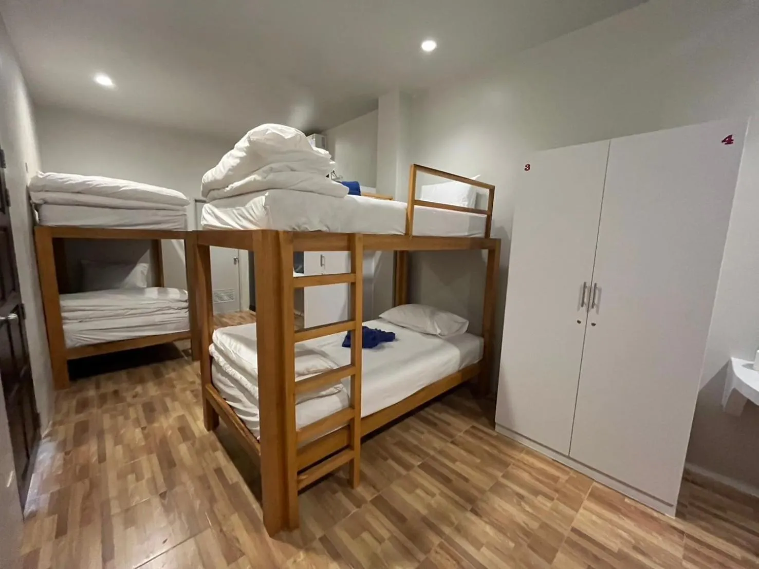 bunk bed, Bed in Superpro Samui