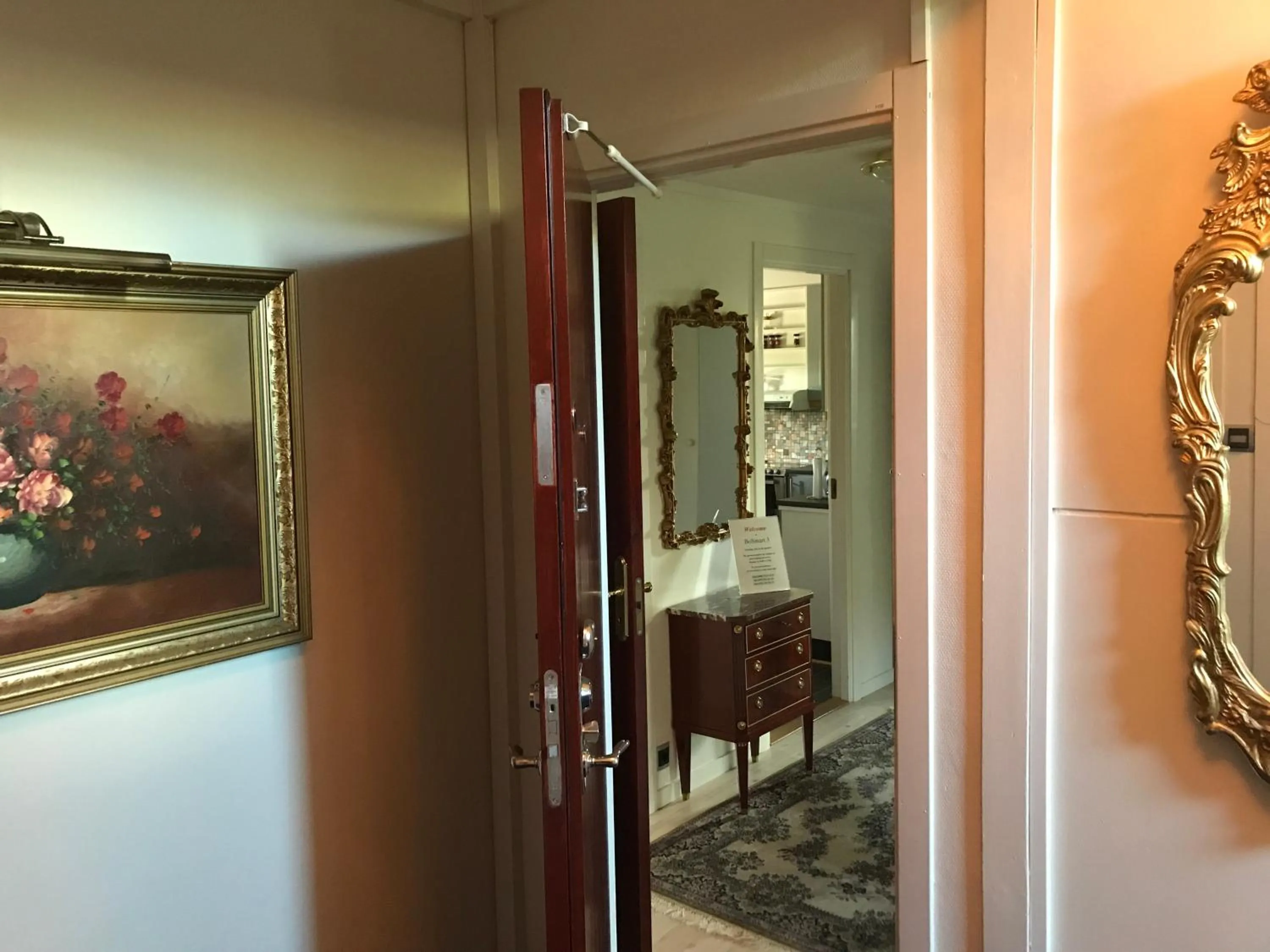 Shower in BoSmart Apartments