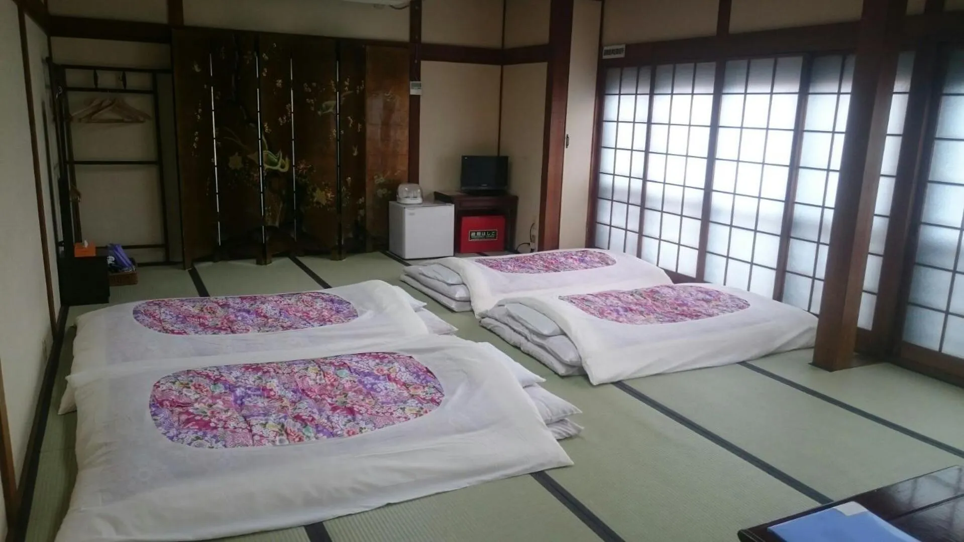 Photo of the whole room, Bed in Takigawa Ryokan