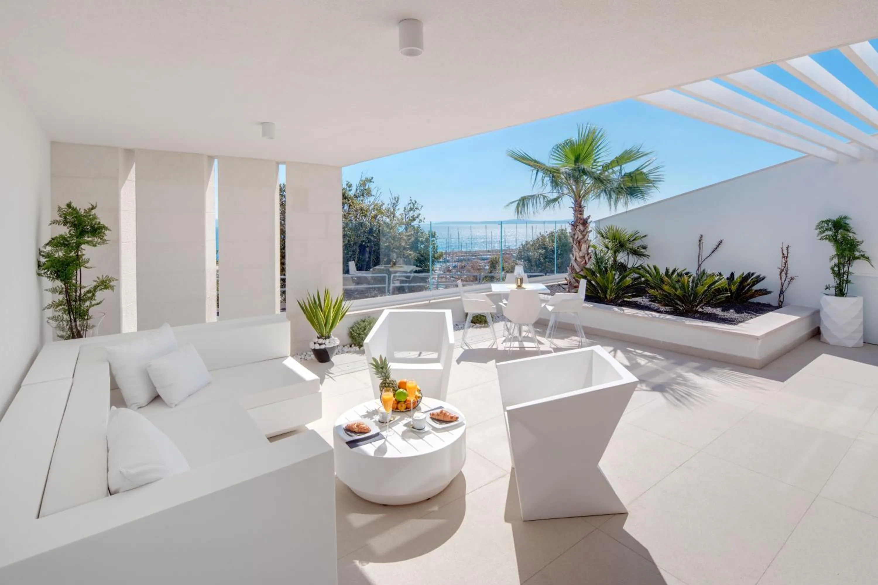 Balcony/Terrace in Posh Residence Luxury Suites