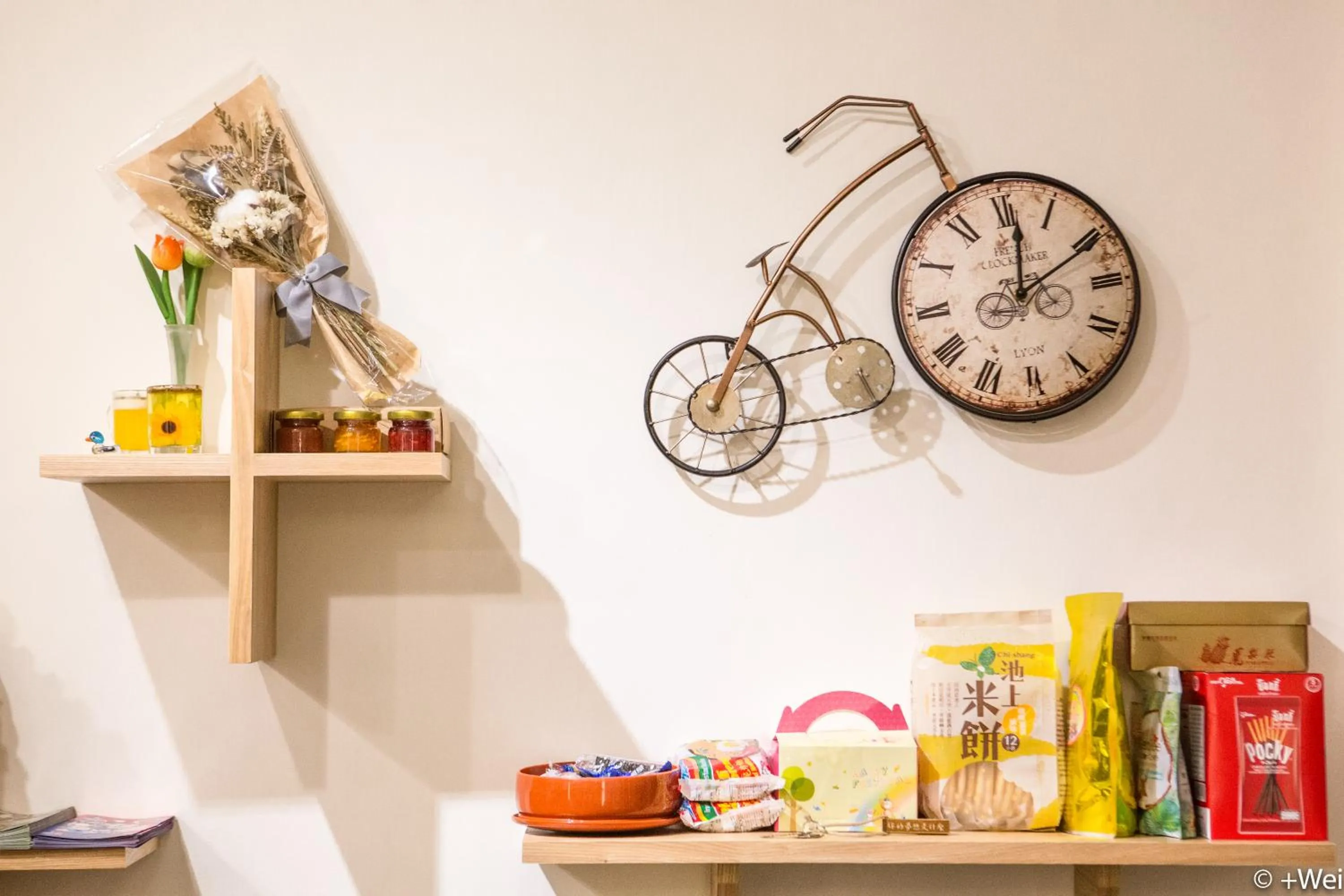 Food and drinks in Shining Forest Hostel