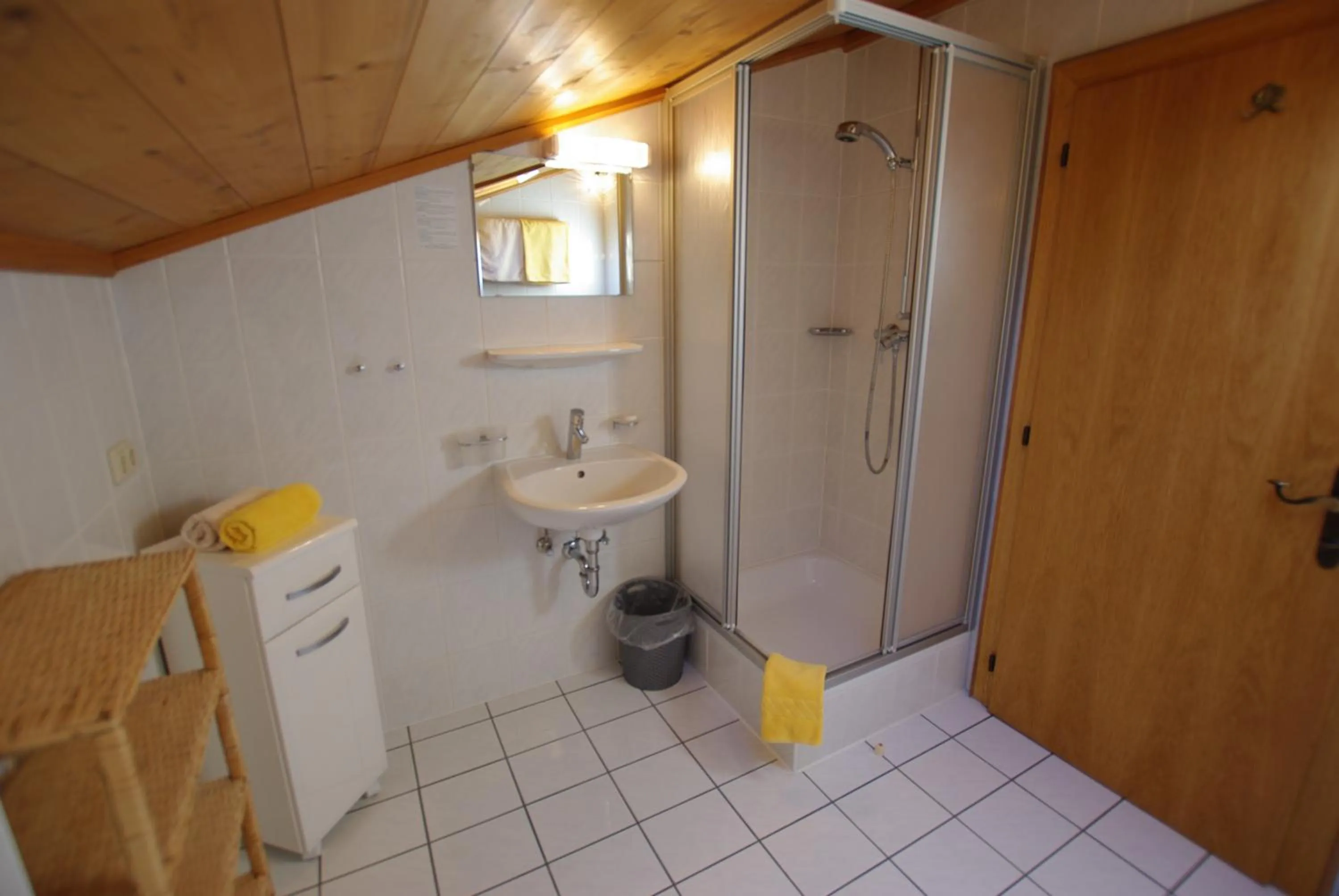 Bathroom in Hotel-Pension Heike