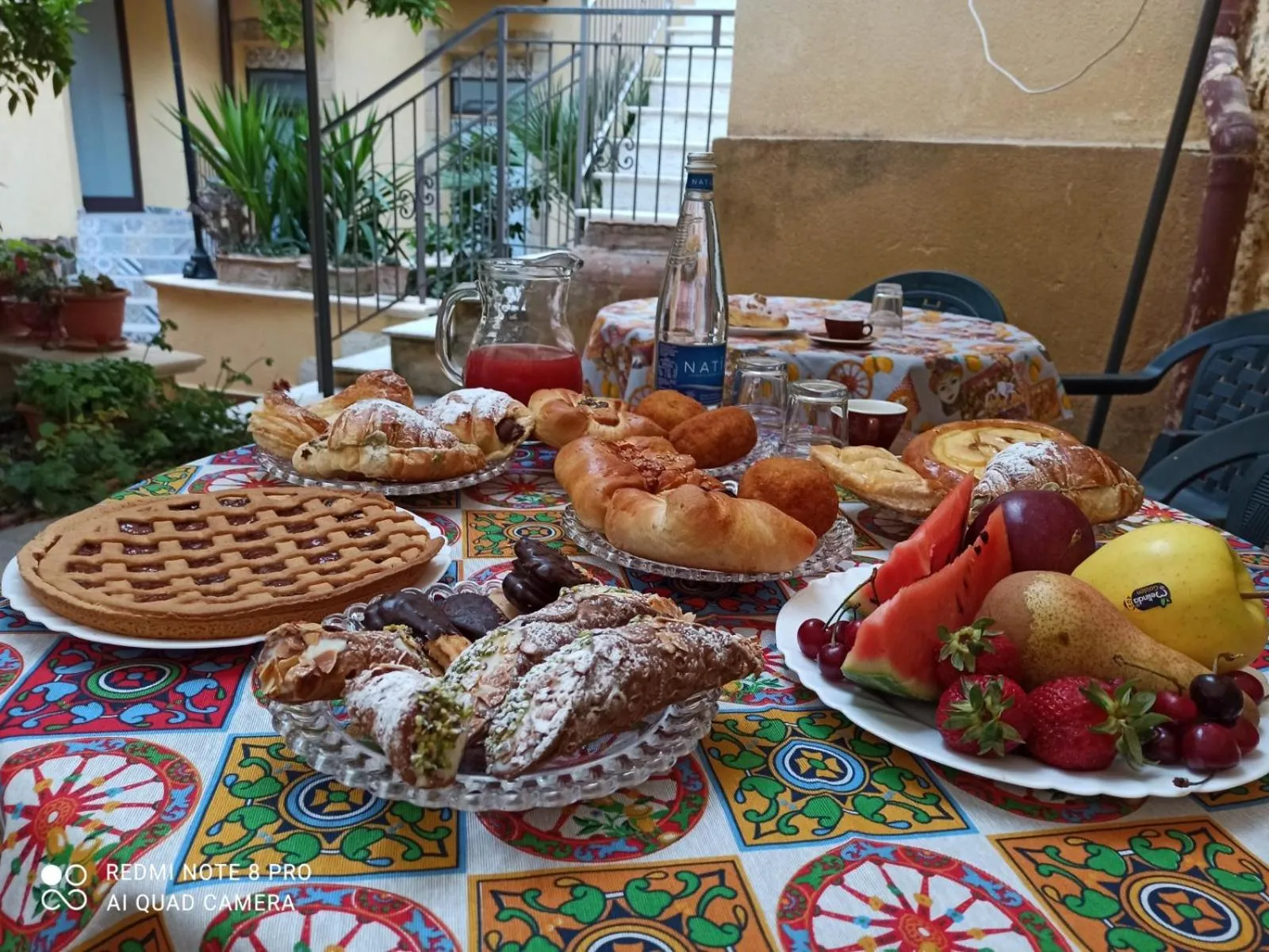 Breakfast in B&B Il Melograno Antico con Terrazza e Giardino